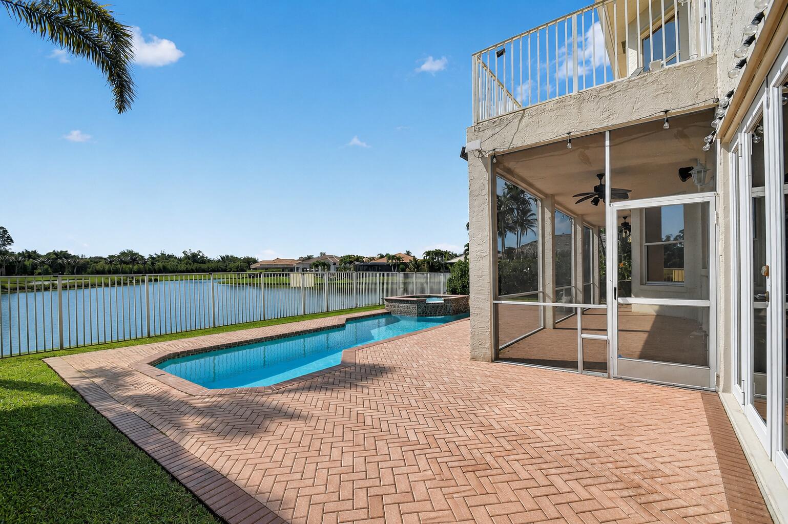 2214 Ridgewood Circle