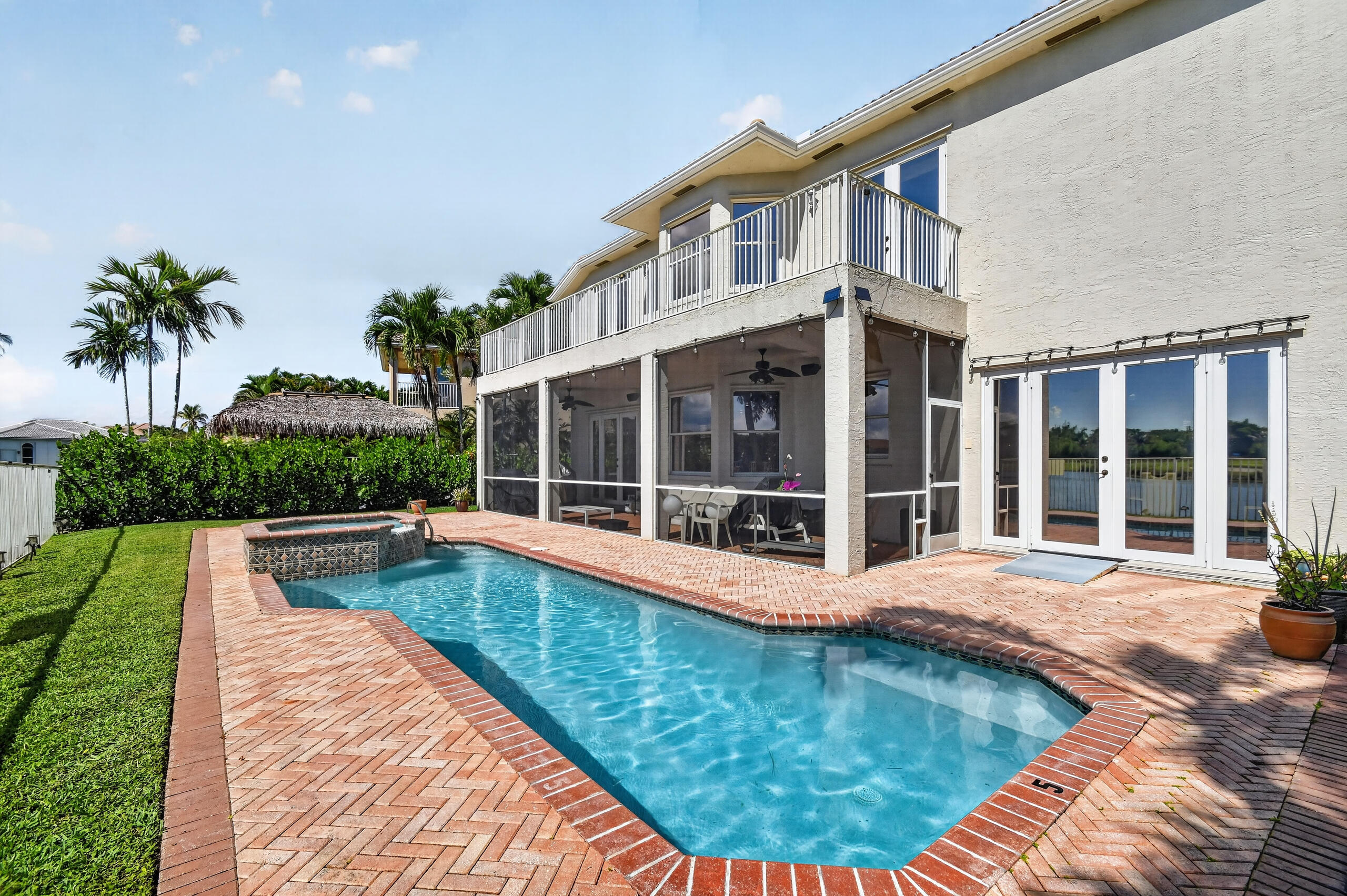 2214 Ridgewood Circle