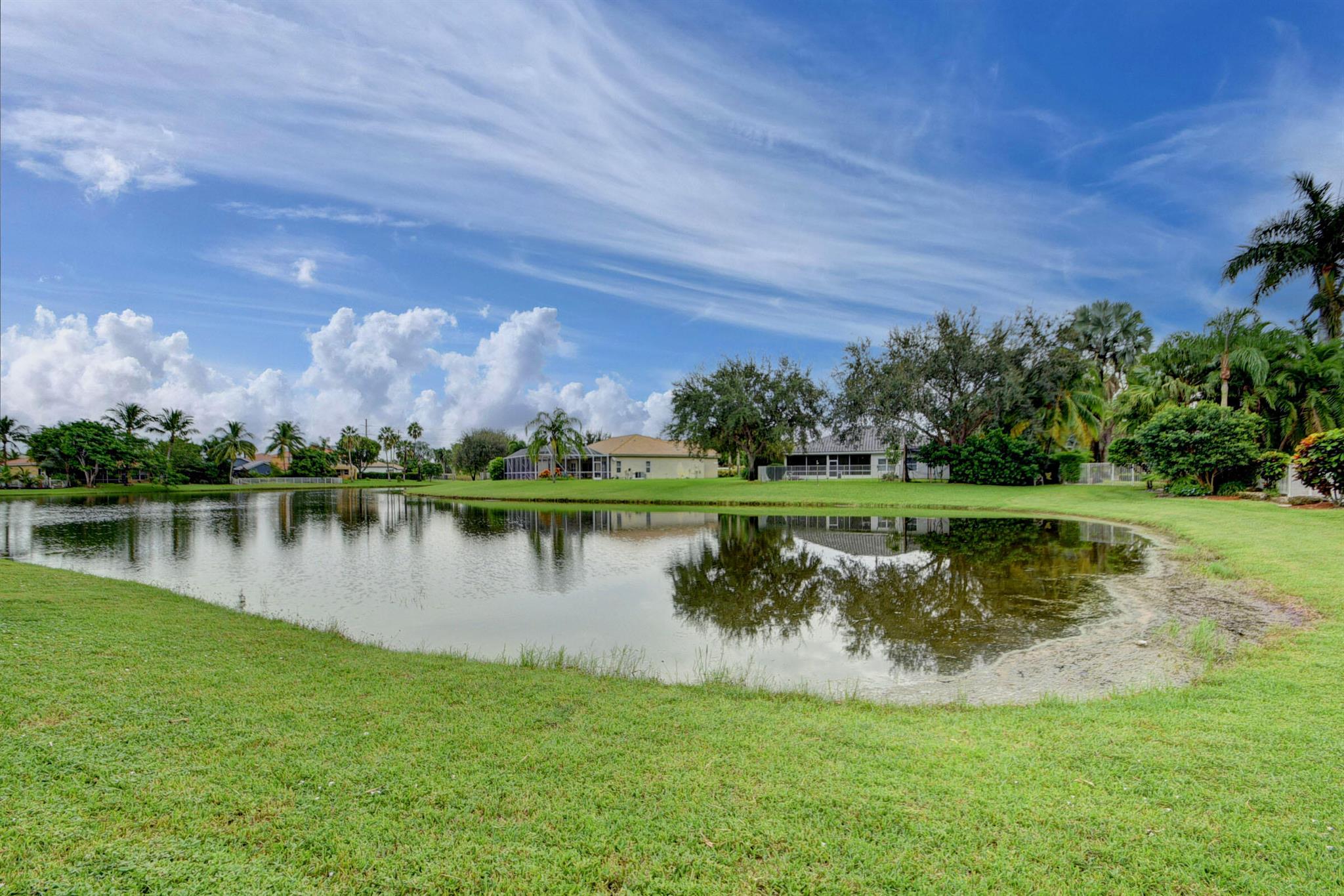 11218 Edgewater Circle