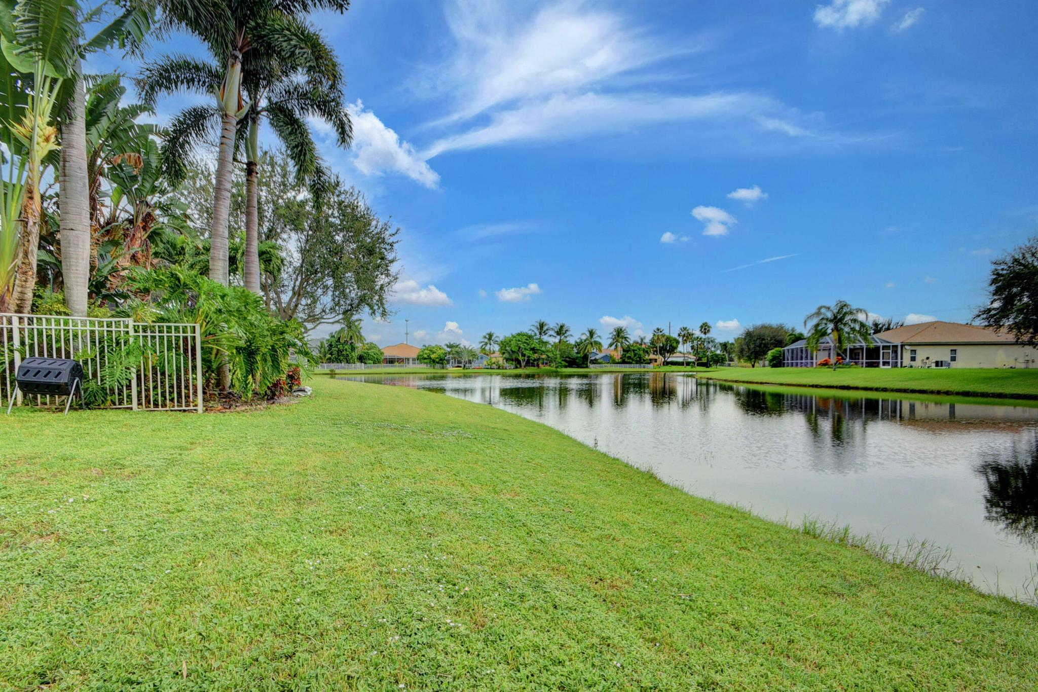 11218 Edgewater Circle