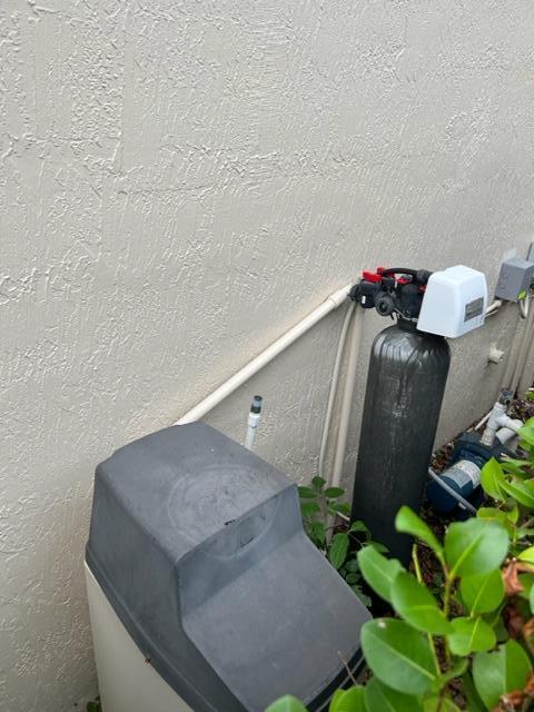 11218 Edgewater Circle