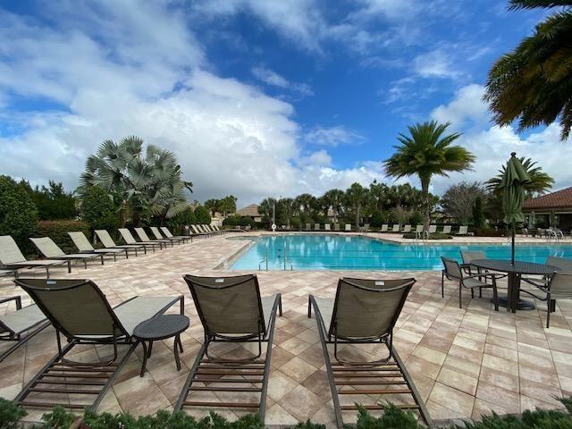 4132 Siena Circle