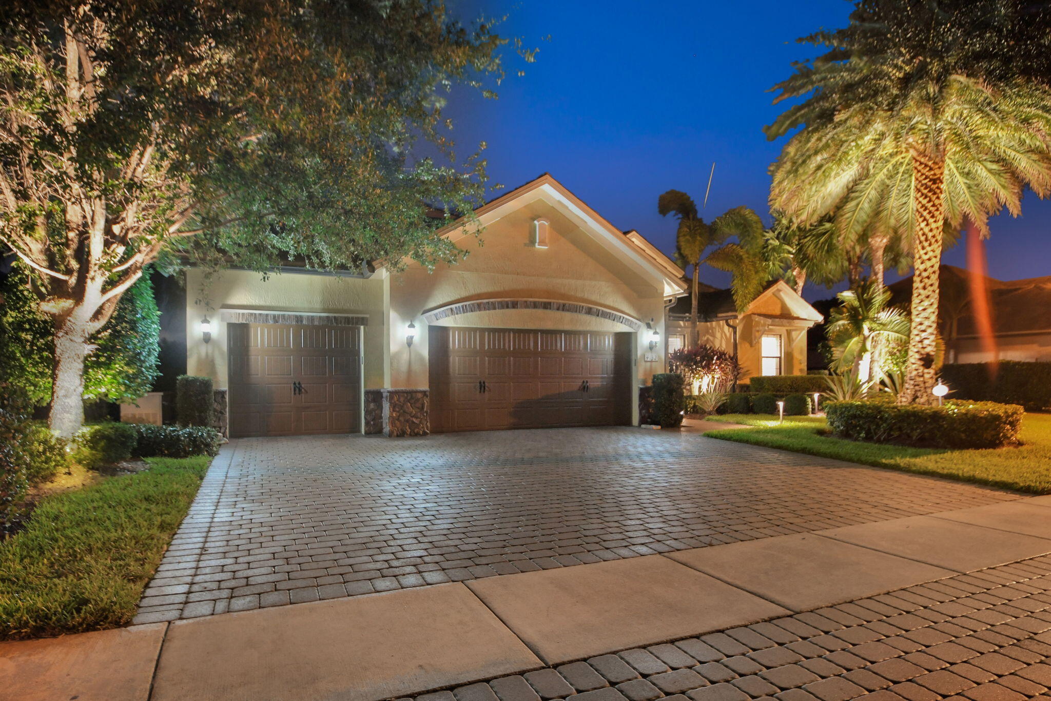 4132 Siena Circle
