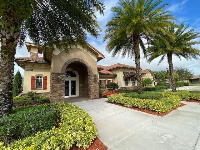 4205 Siena Circle