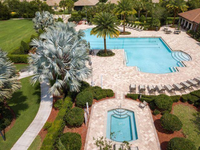 4205 Siena Circle