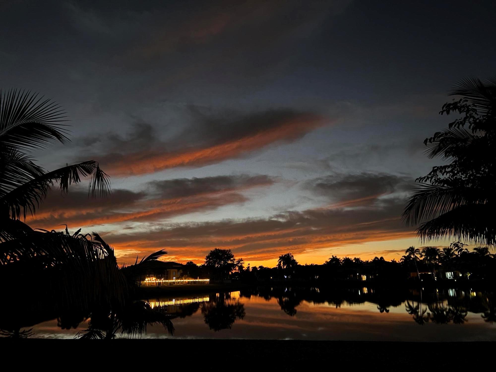 11259 Edgewater Circle