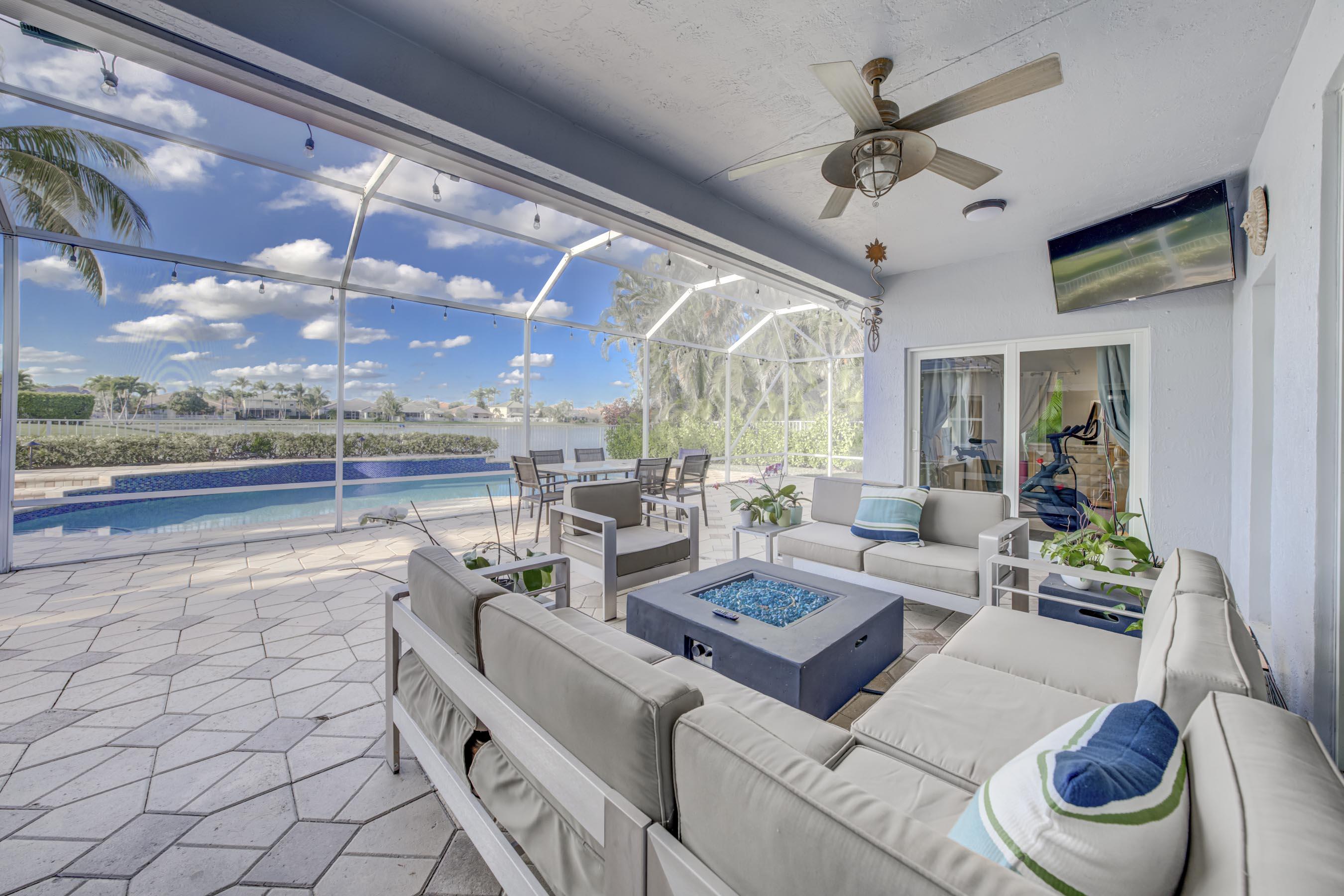 11259 Edgewater Circle