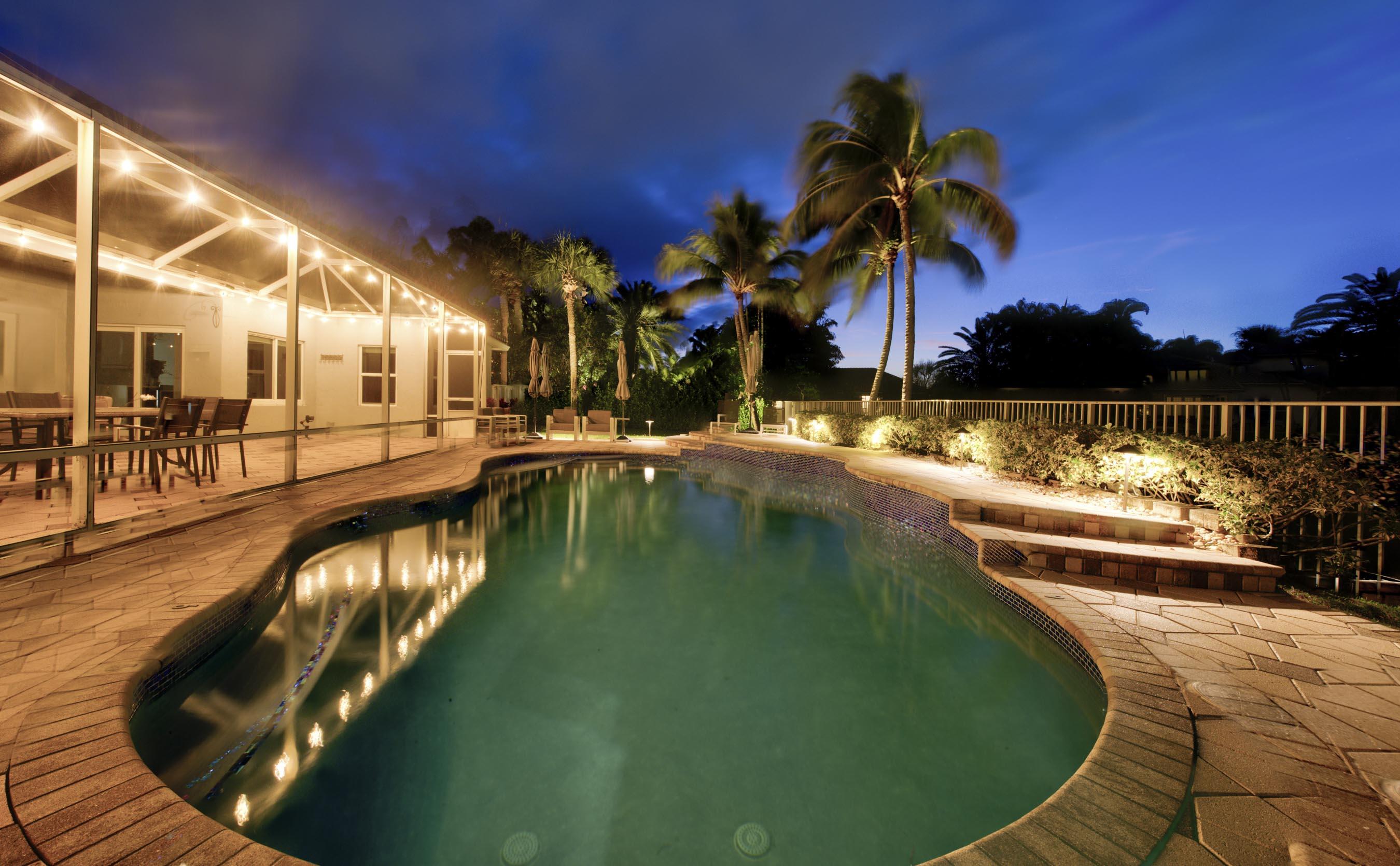 11259 Edgewater Circle