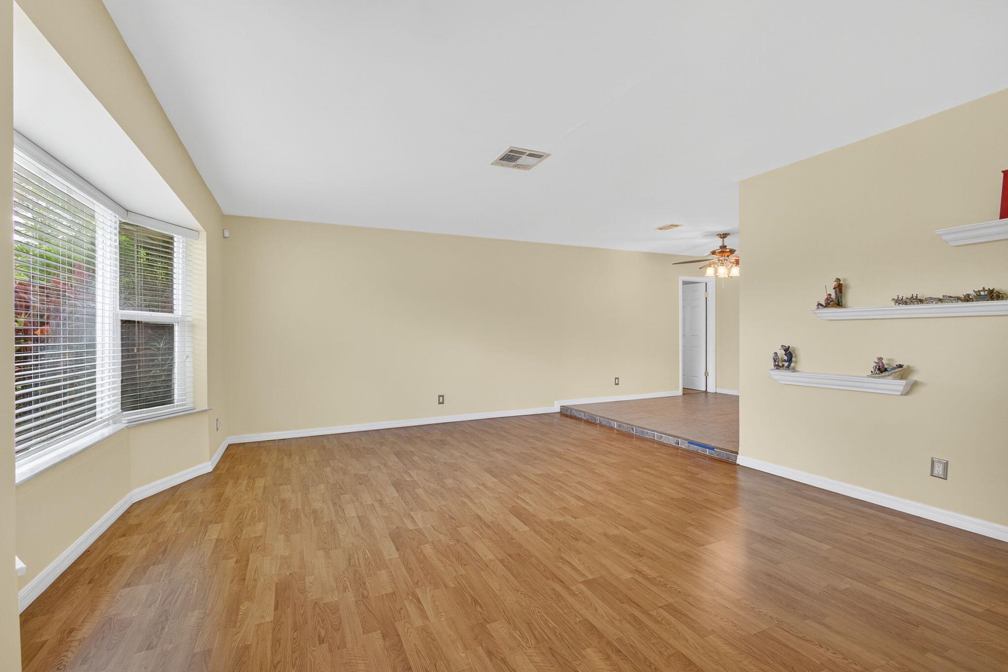 1233 Mystic Way