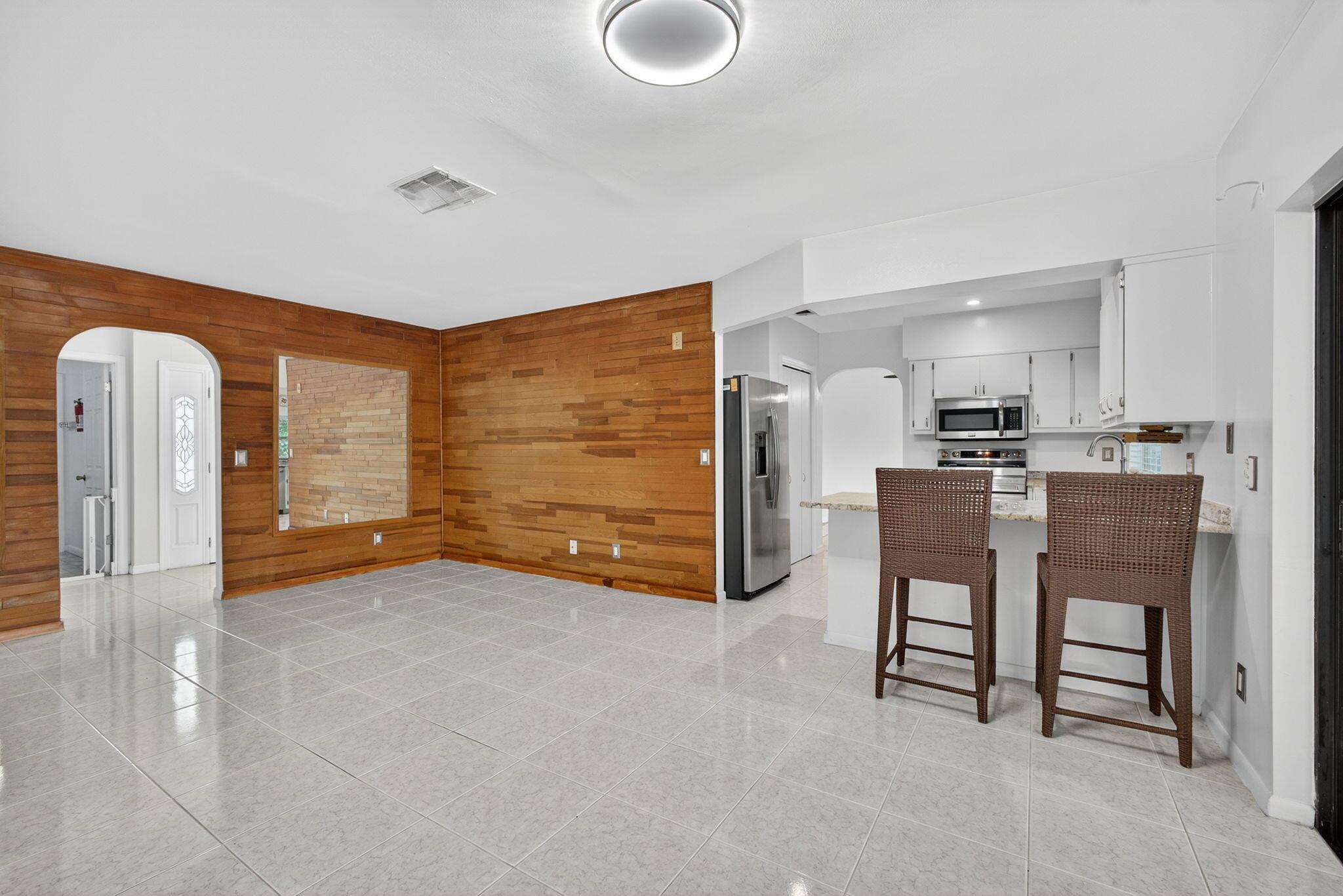 1233 Mystic Way
