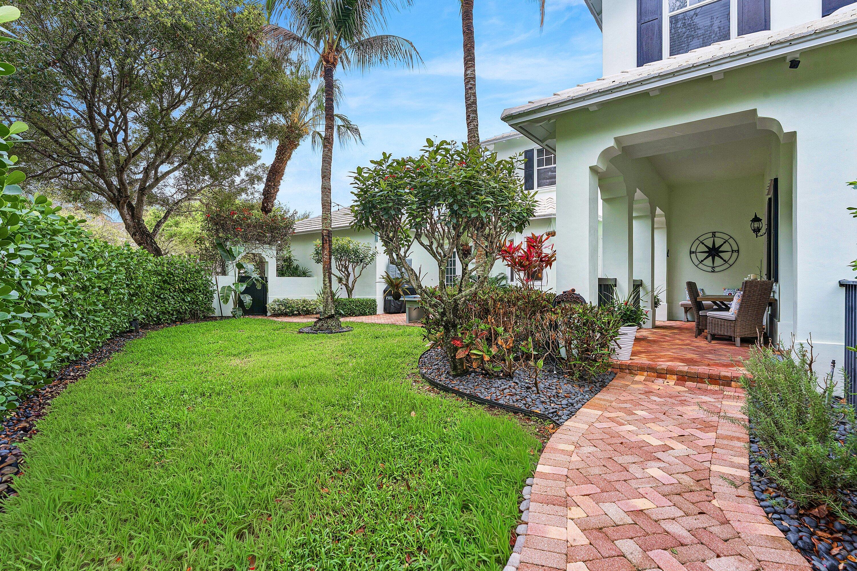 206 Botanica Drive