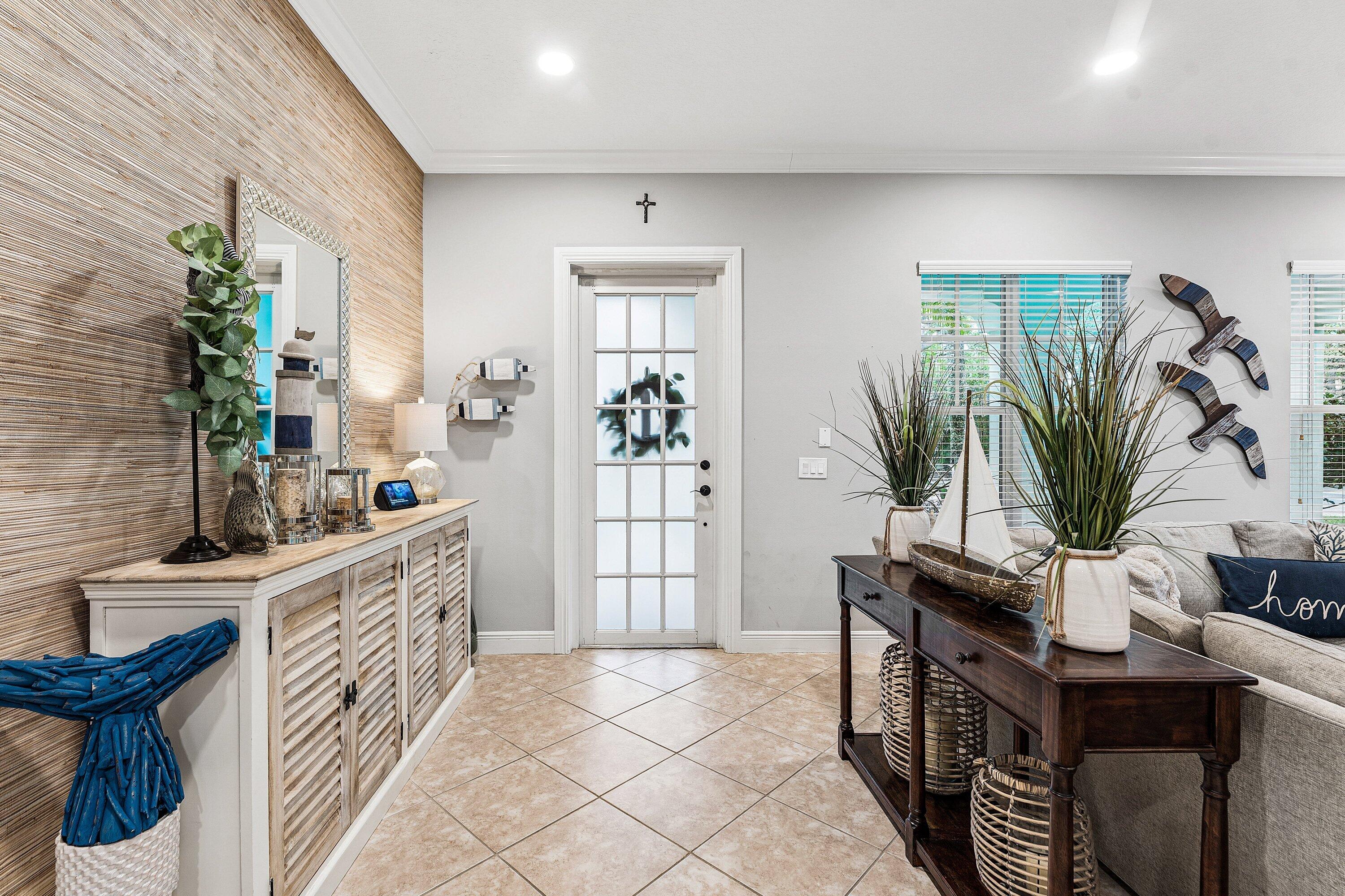 206 Botanica Drive