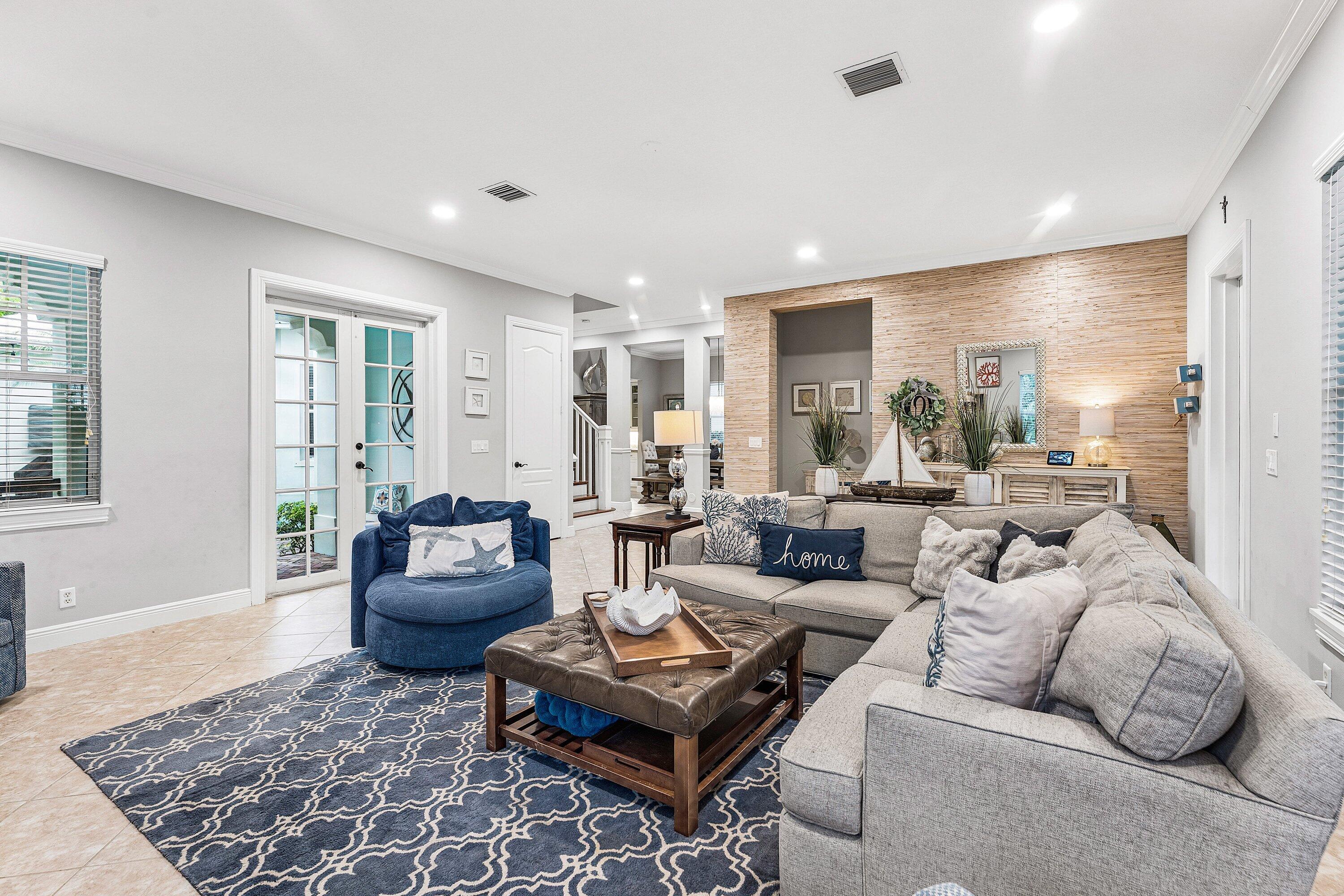 206 Botanica Drive