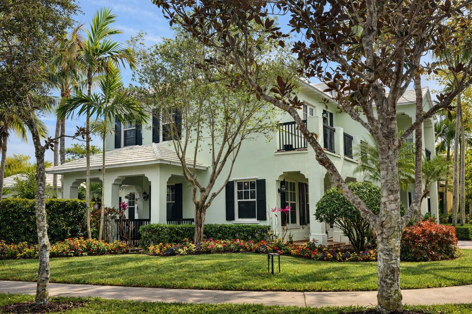 206 Botanica Drive
