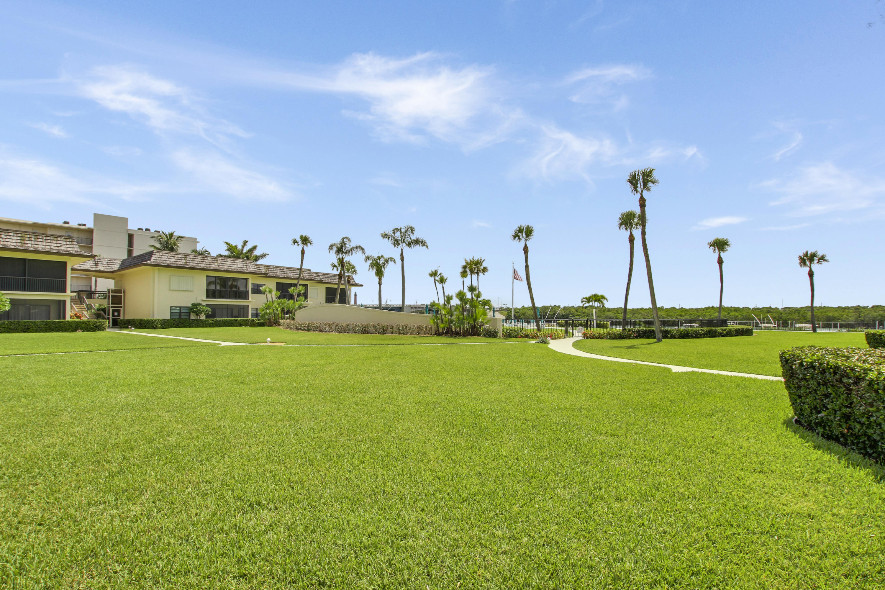 375 S Beach Road 102b