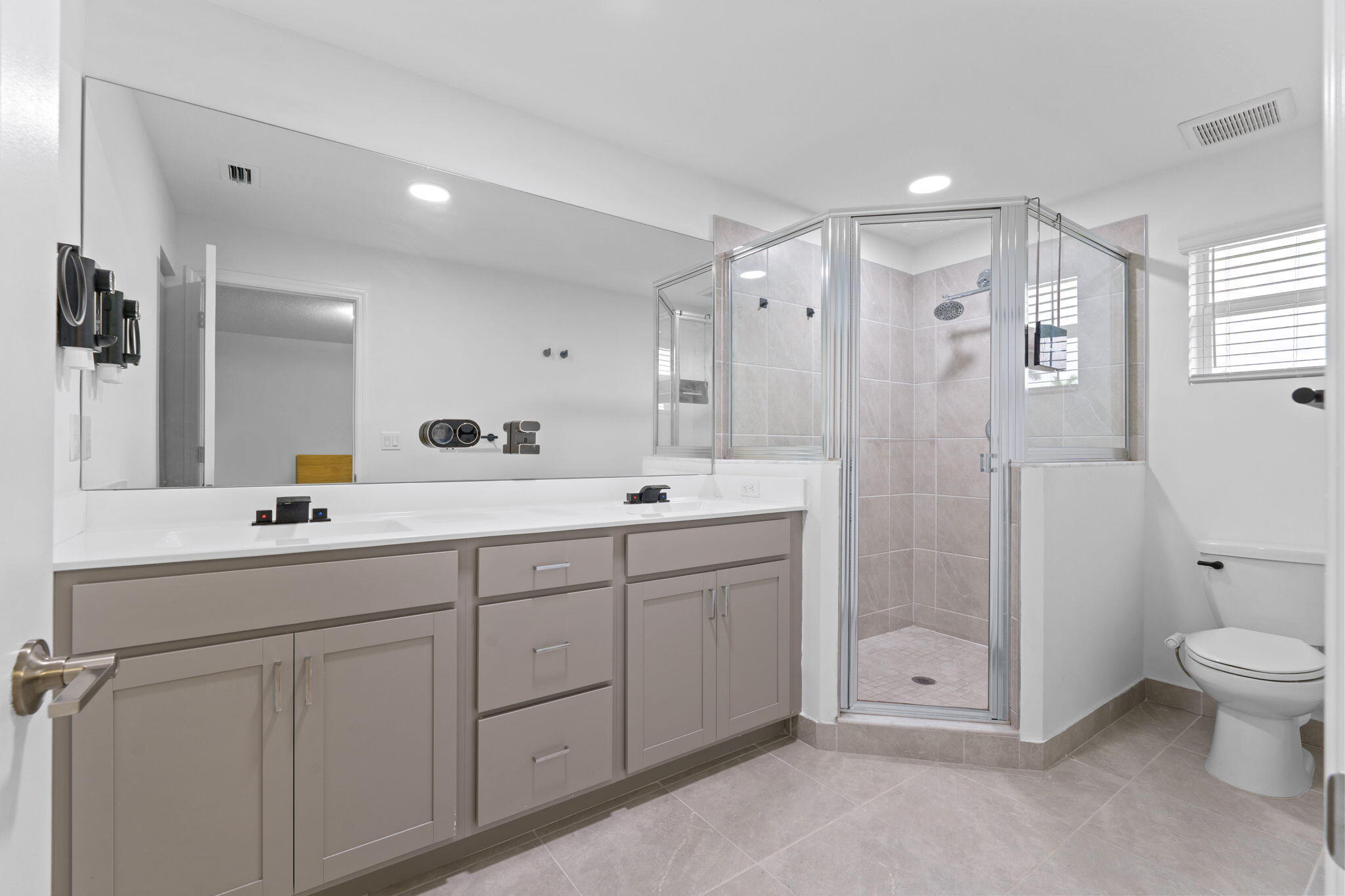 4370 Pond Lily Lane