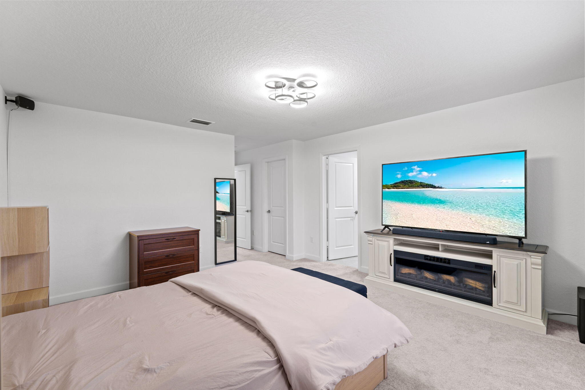 4370 Pond Lily Lane