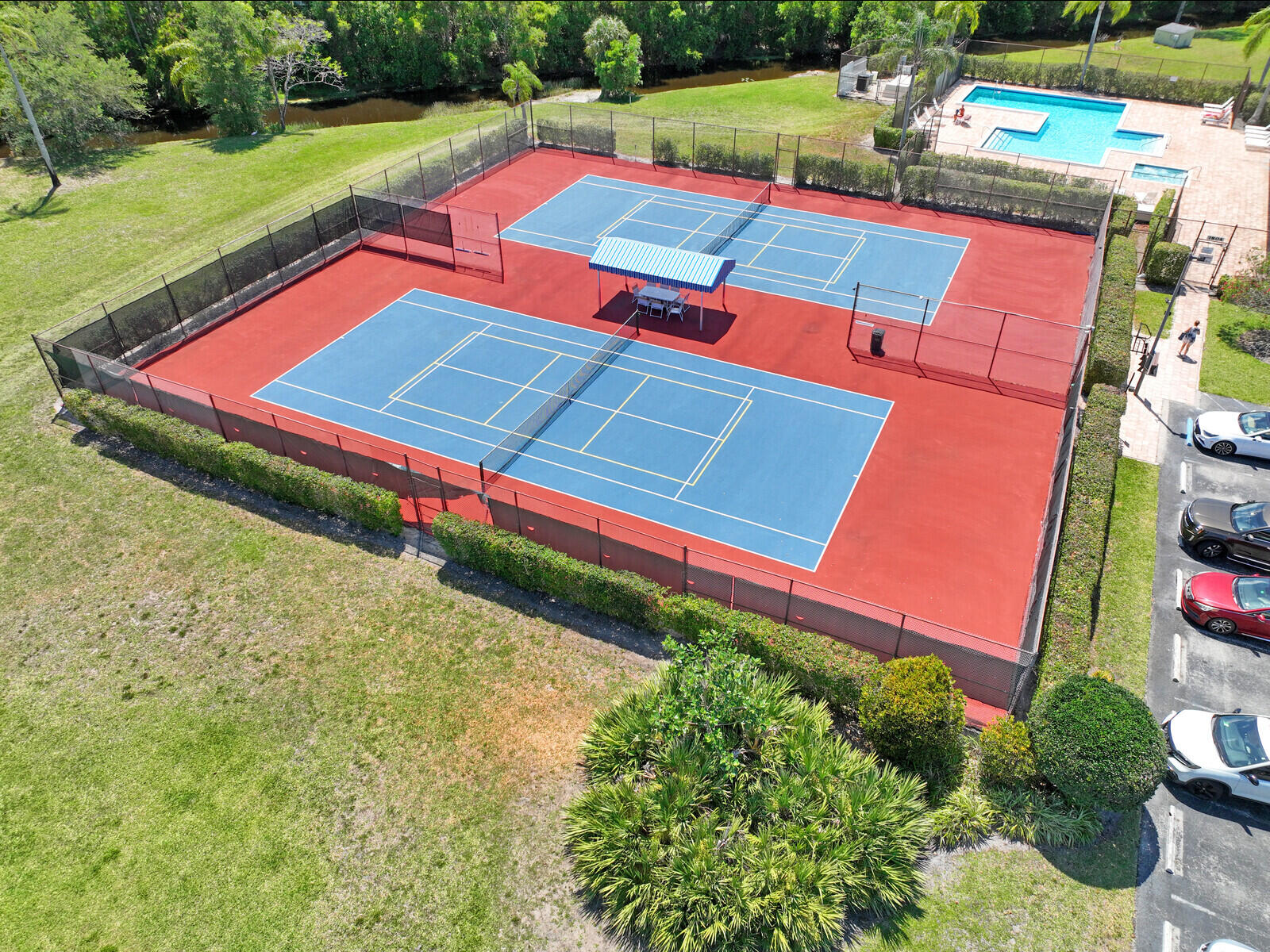 6901 SE Constitution Boulevard 204