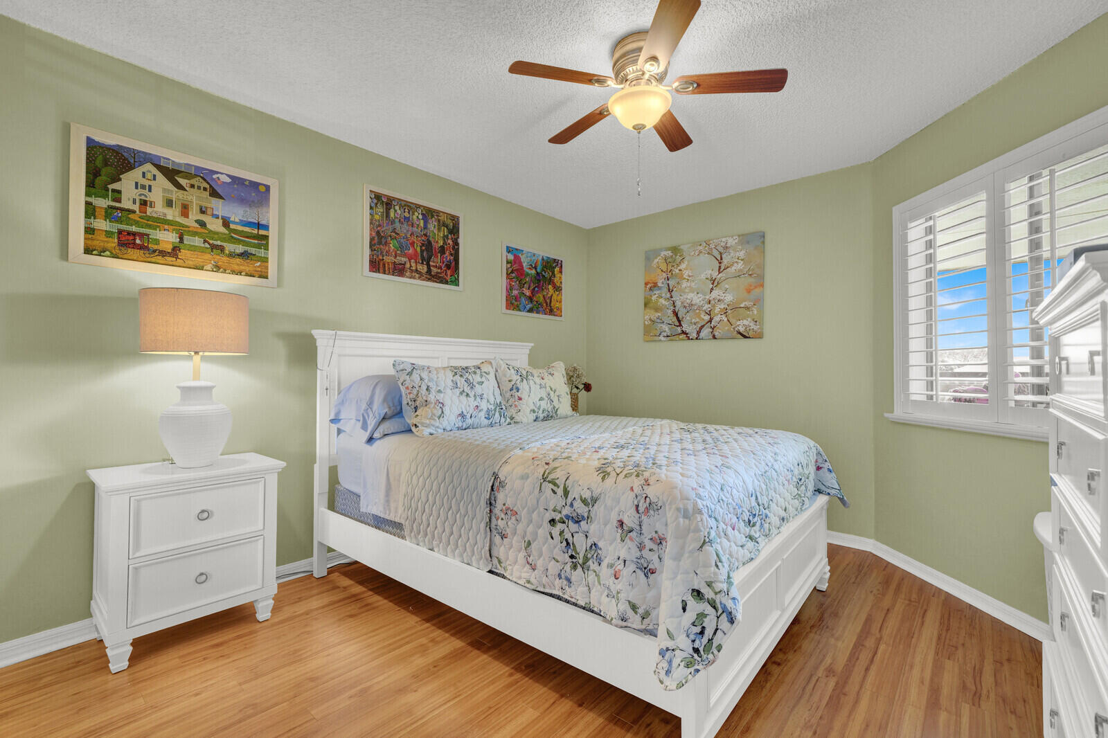 6901 SE Constitution Boulevard 204