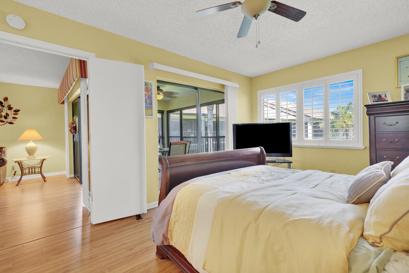 6901 SE Constitution Boulevard 204