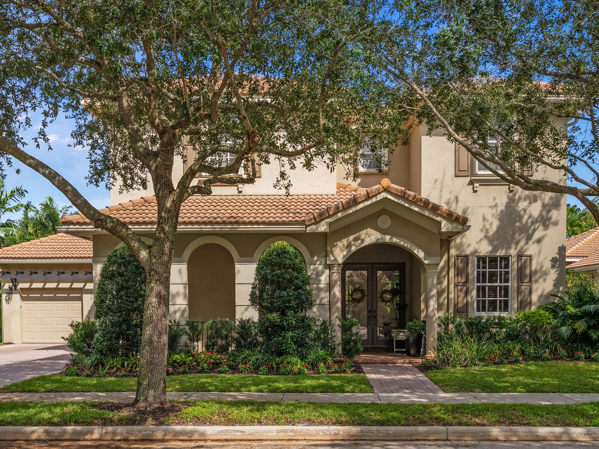 175 Via Rosina Jupiter Fl Us 33458 B26010678