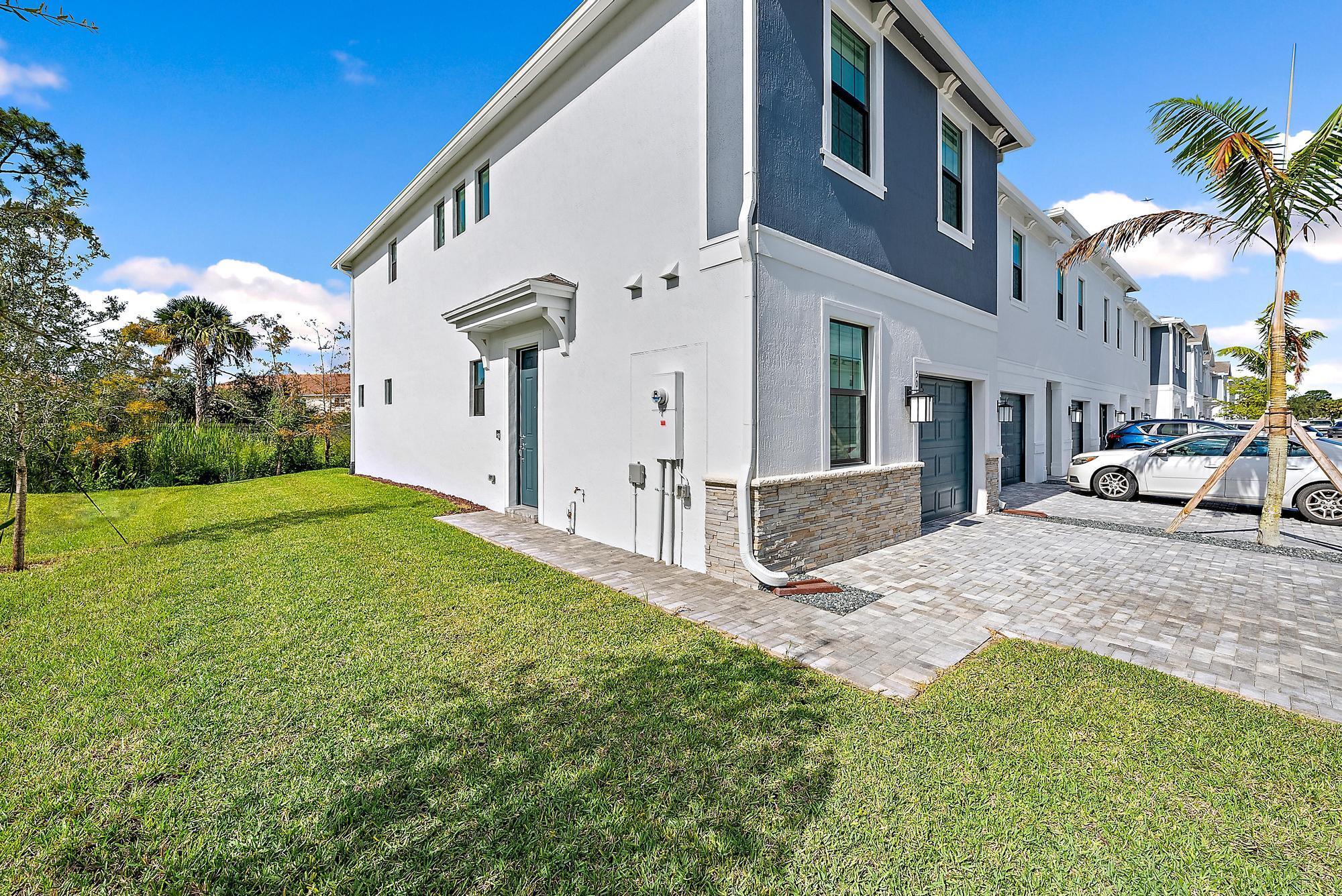 501 SW Sally Way