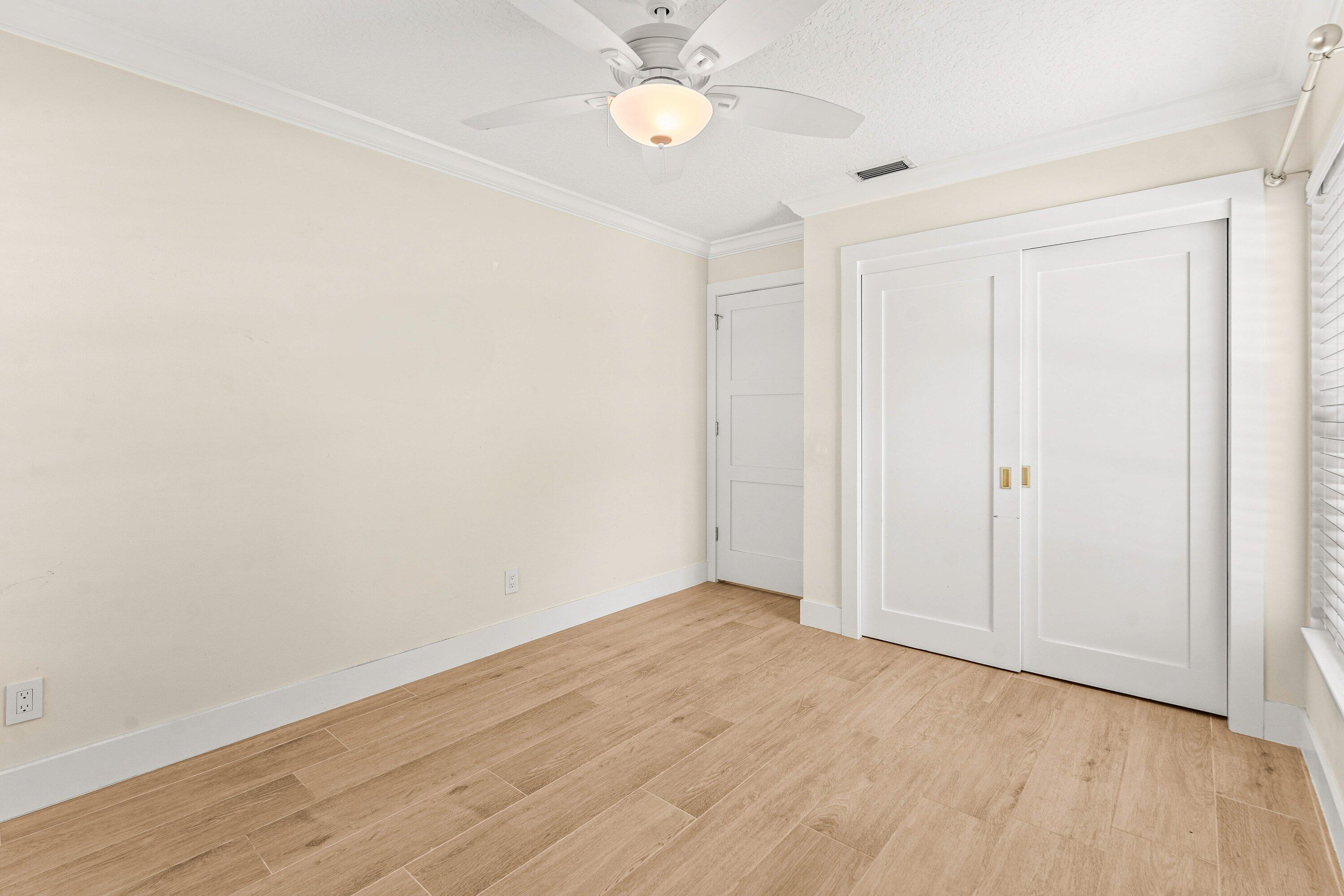 226 Moccasin Trail W