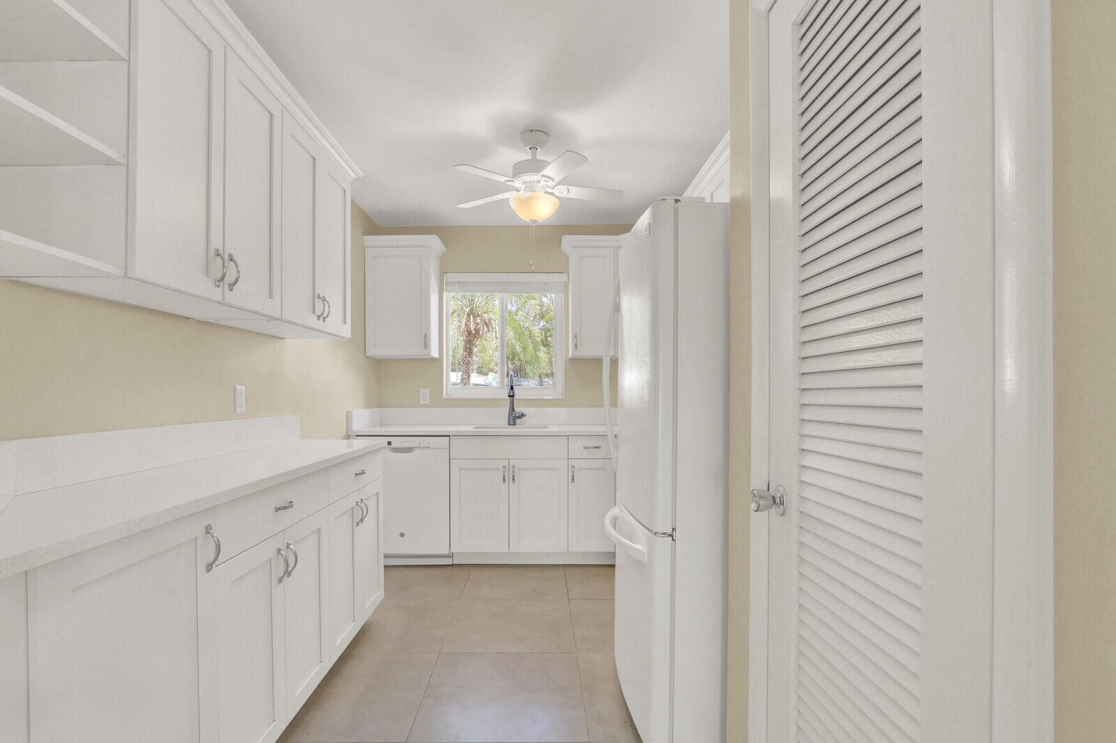 9 Westwood Avenue 102b