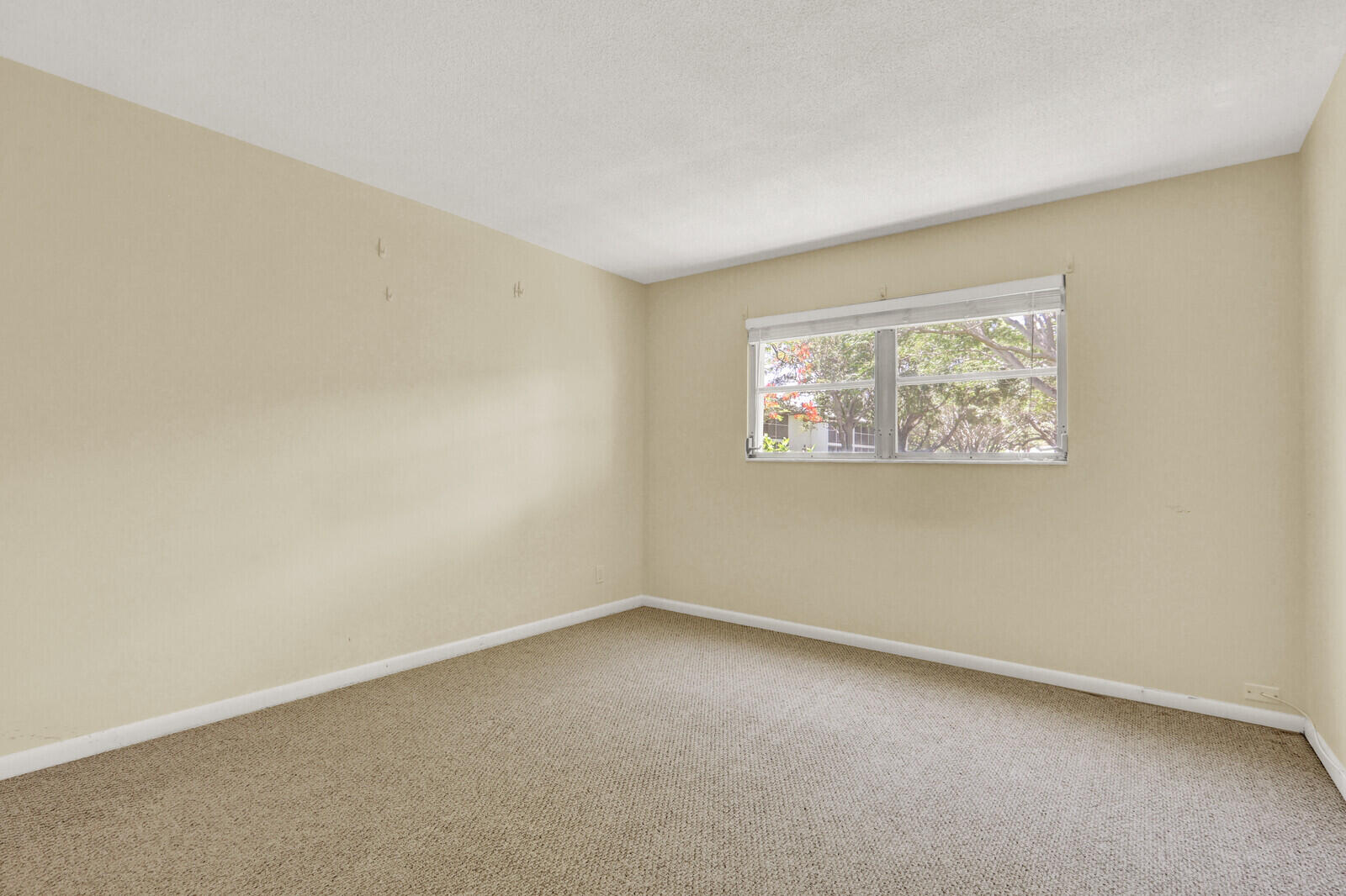 9 Westwood Avenue 102b