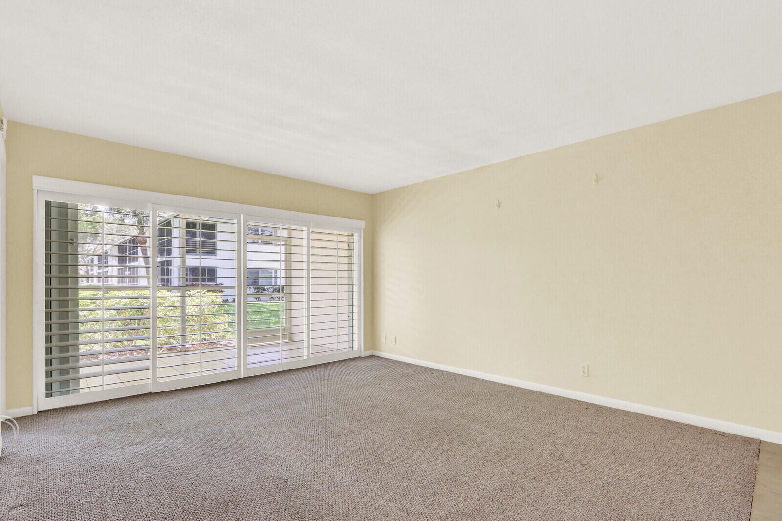 9 Westwood Avenue 102b