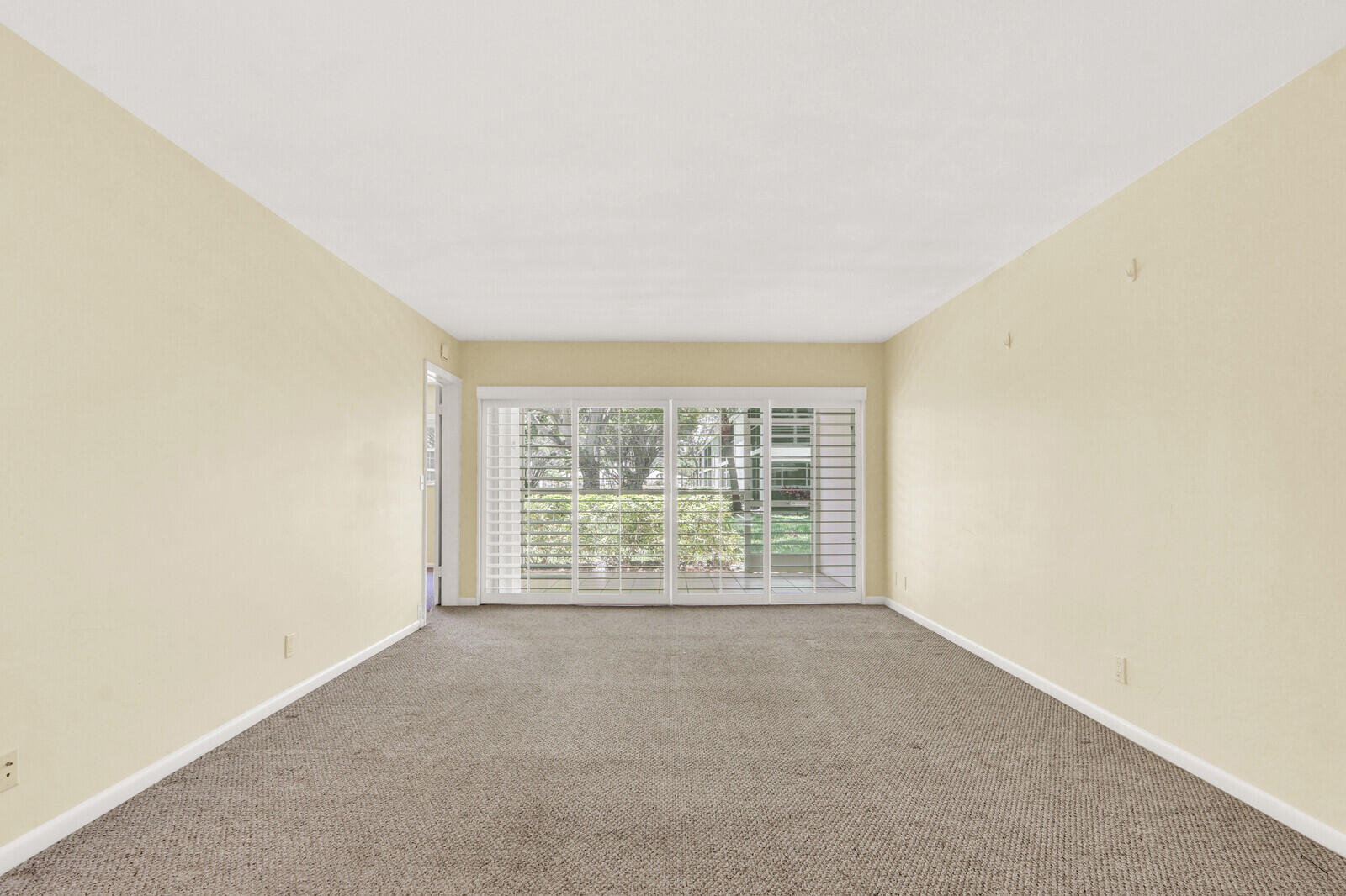 9 Westwood Avenue 102b