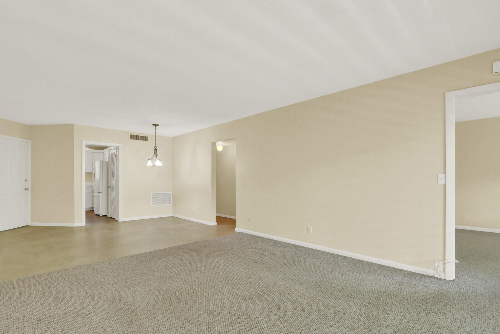 9 Westwood Avenue 102b