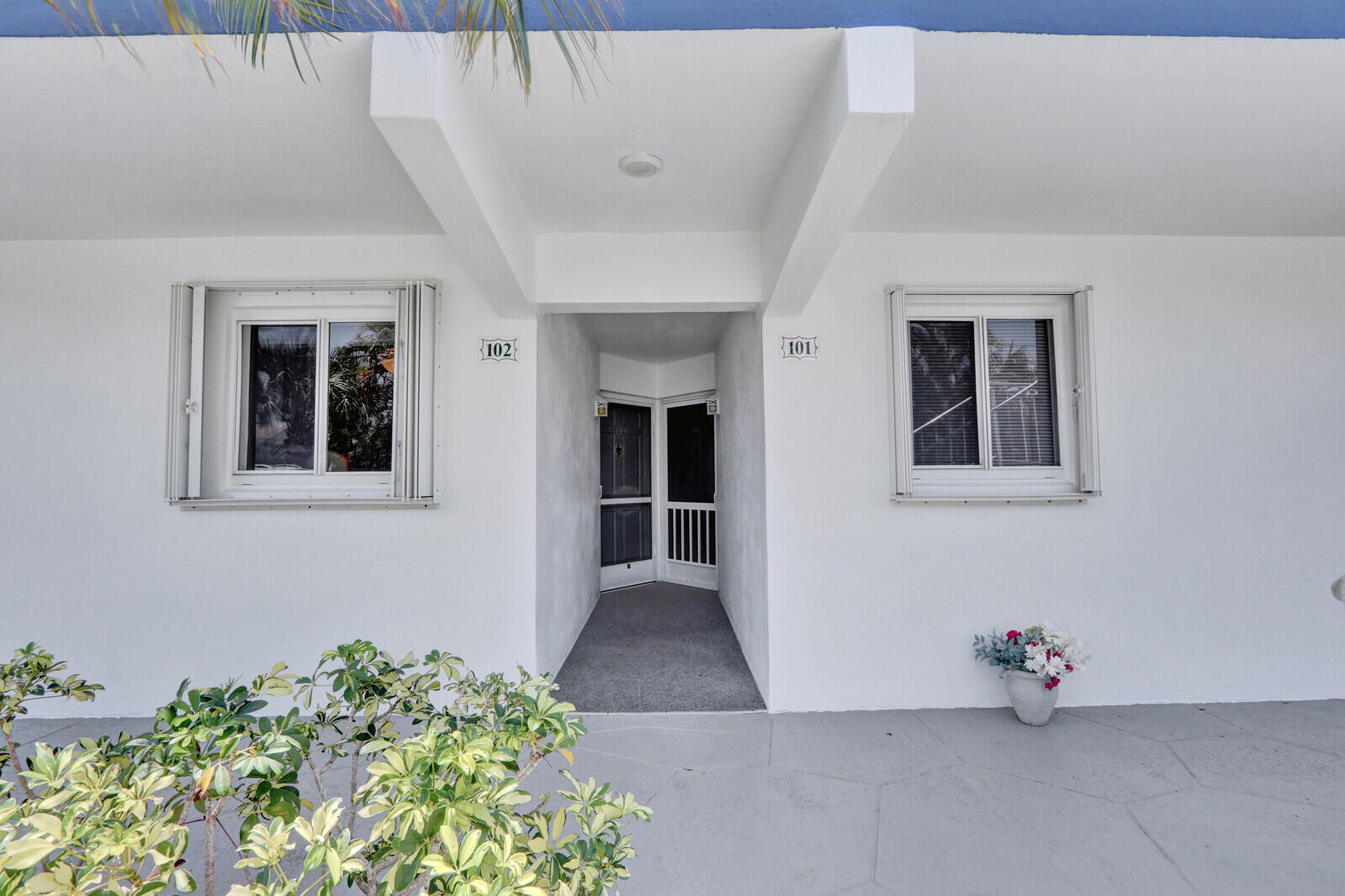 9 Westwood Avenue 102b