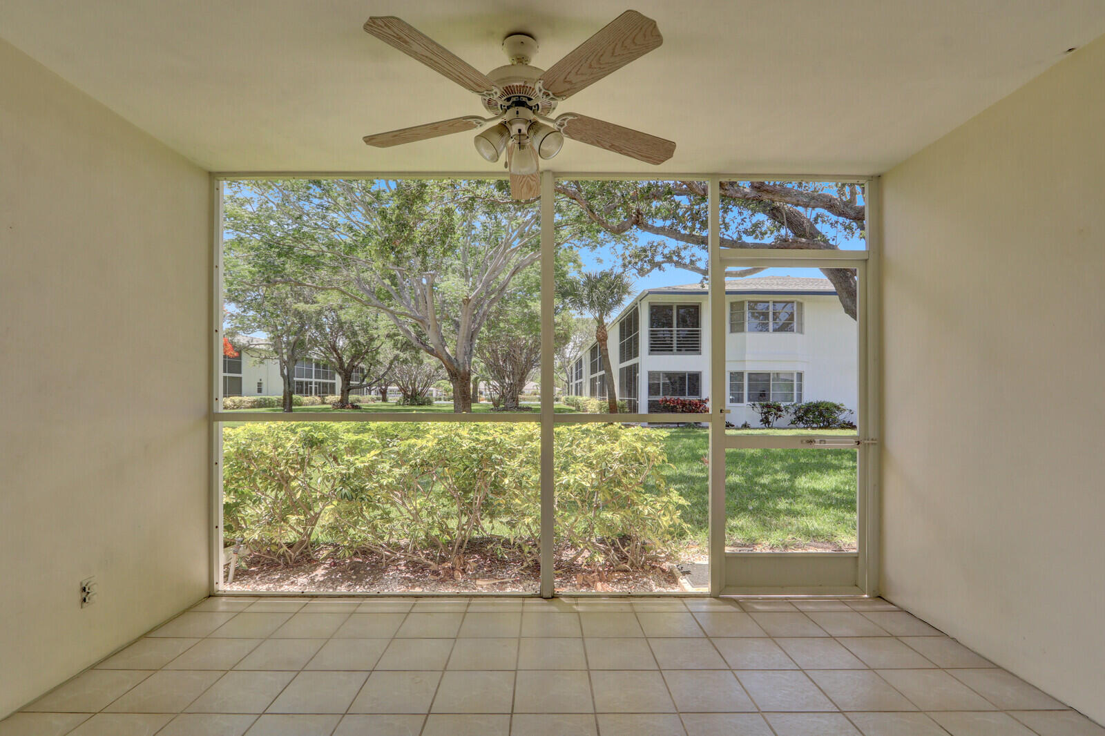 9 Westwood Avenue 102b