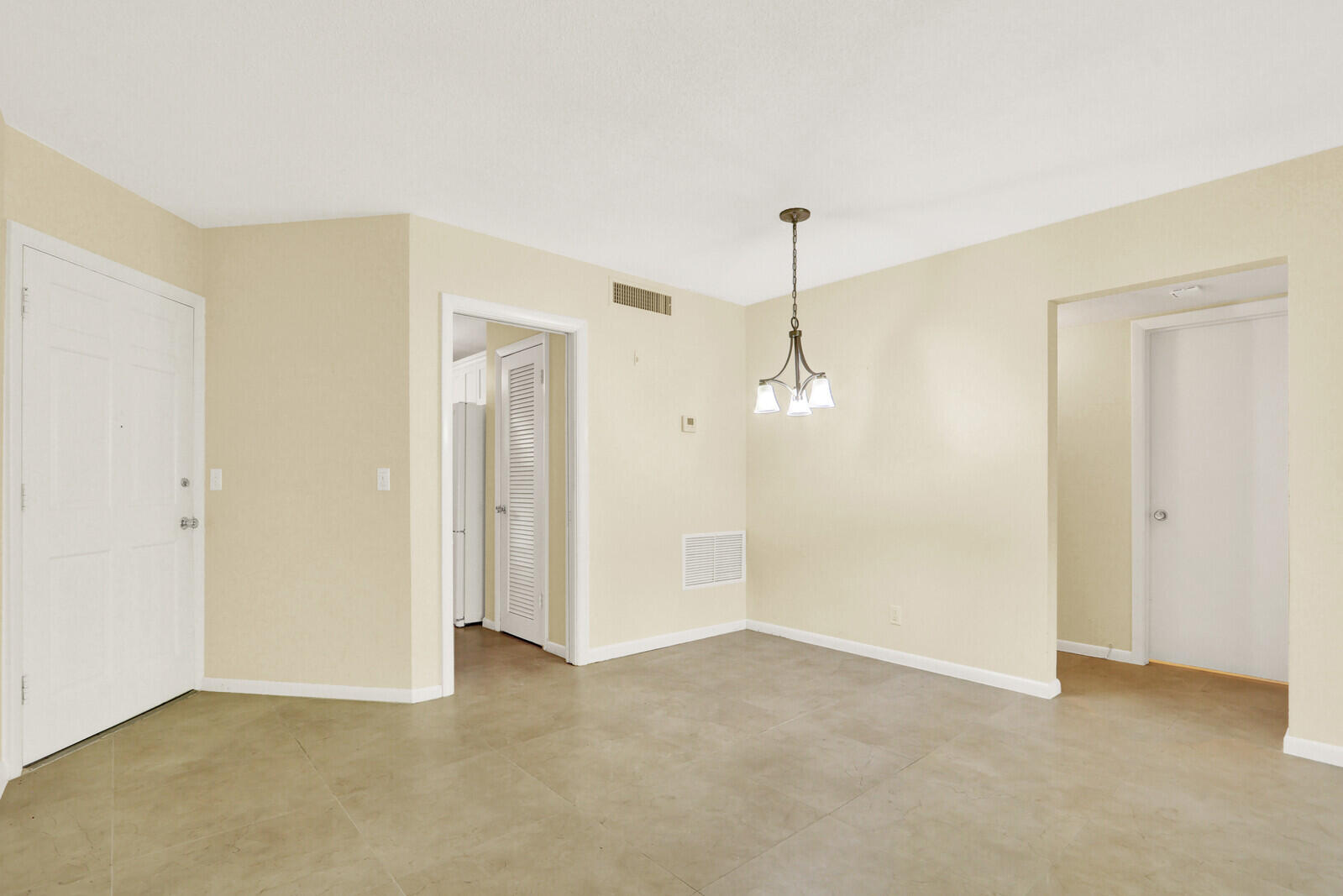 9 Westwood Avenue 102b
