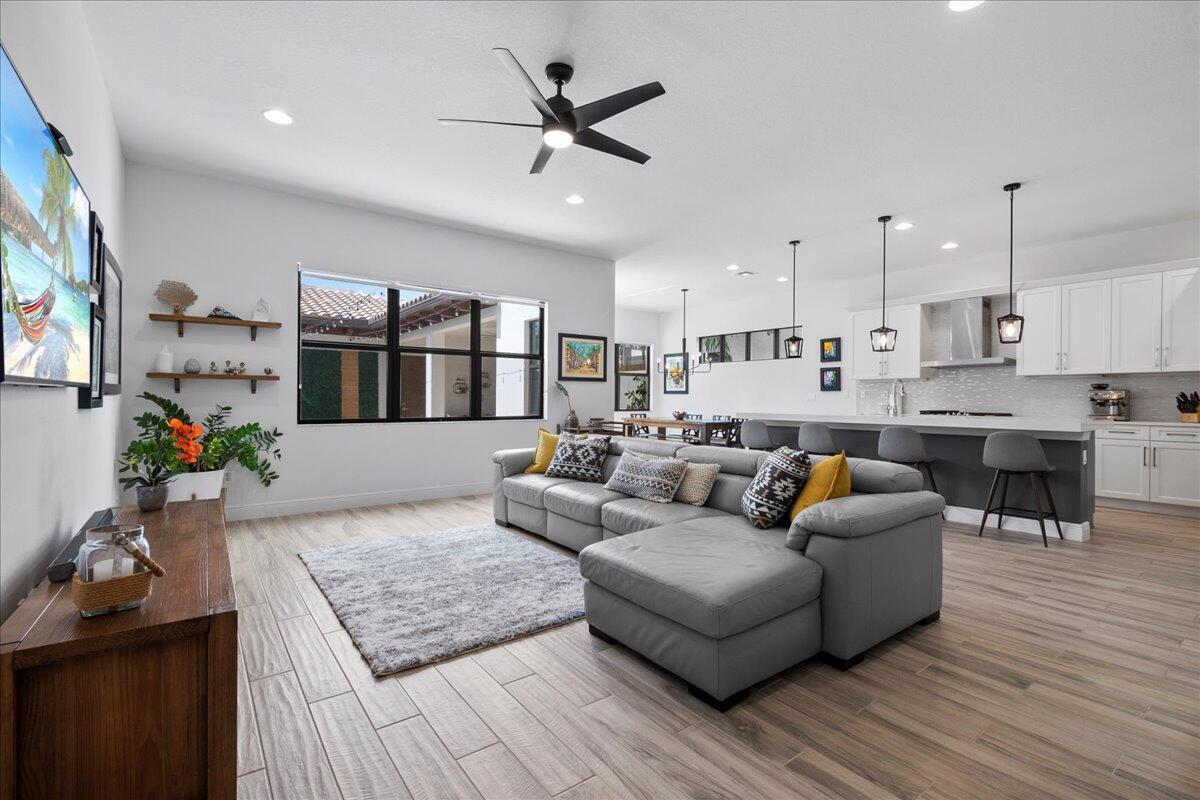 13121 Alton Road