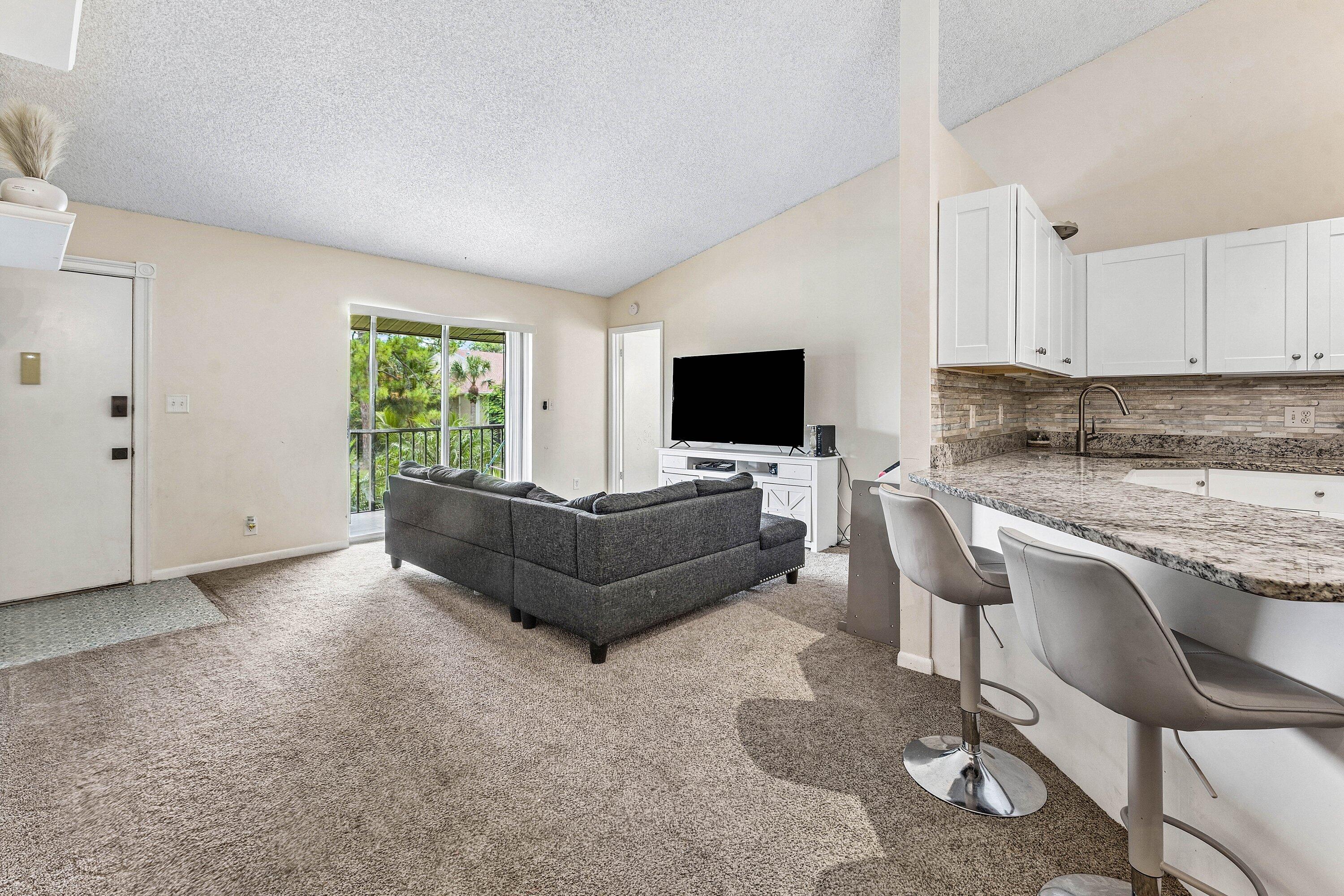 6527 Chasewood Drive G