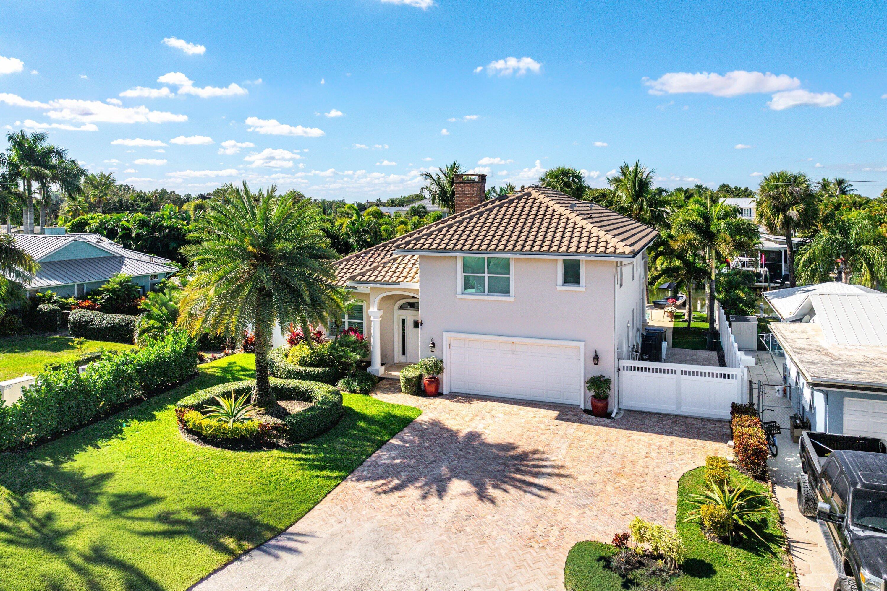 906 Dolphin Drive