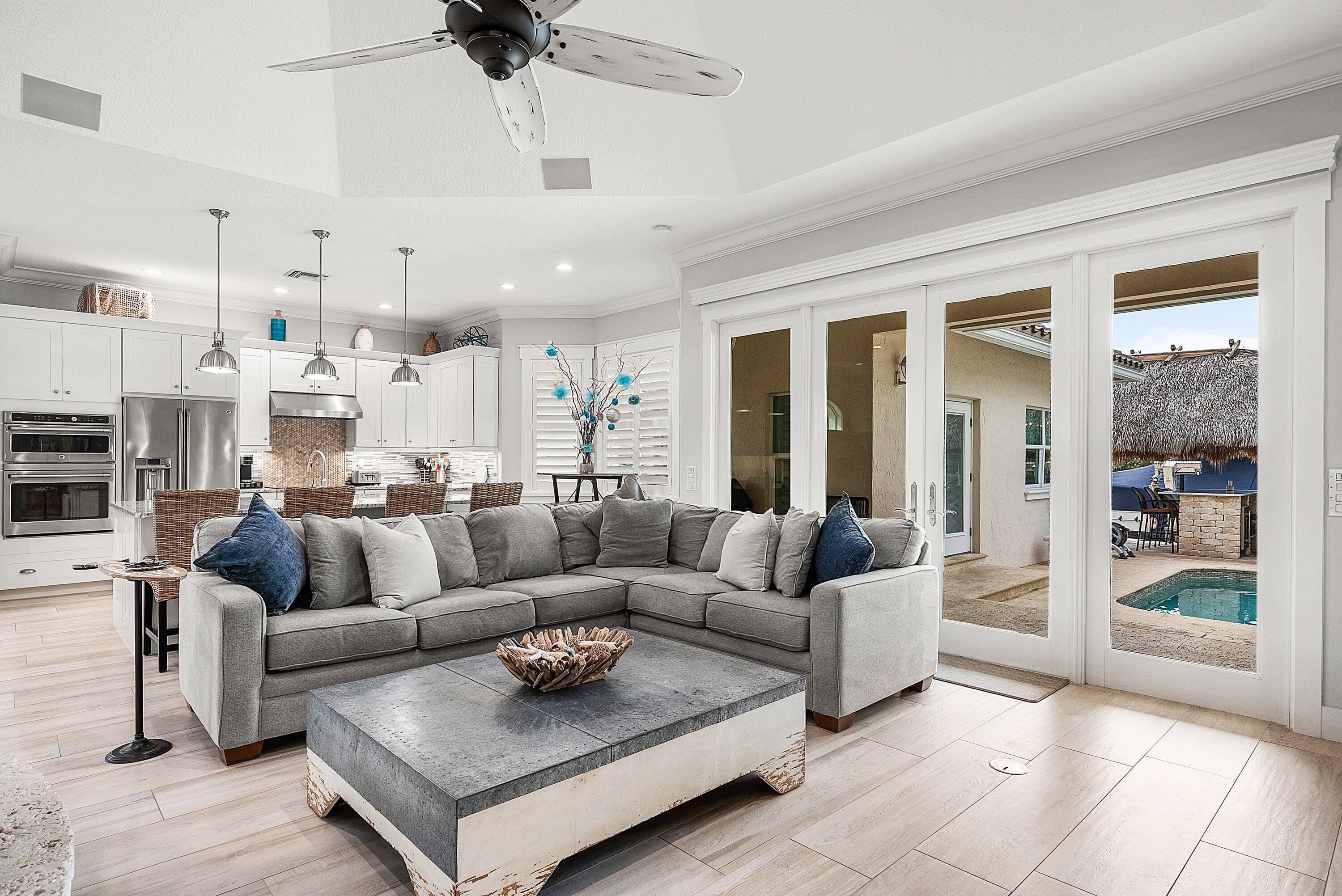 906 Dolphin Drive