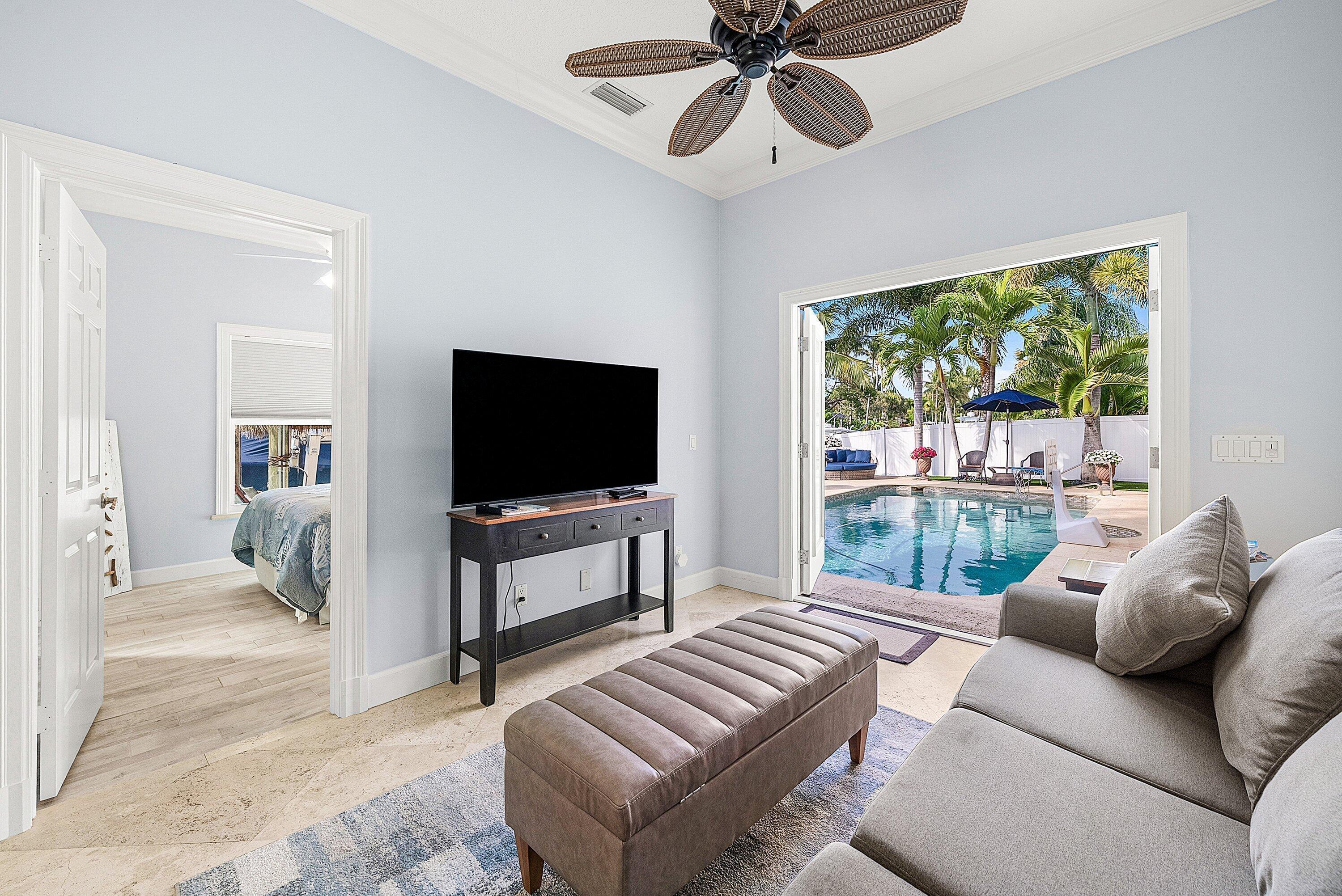 906 Dolphin Drive