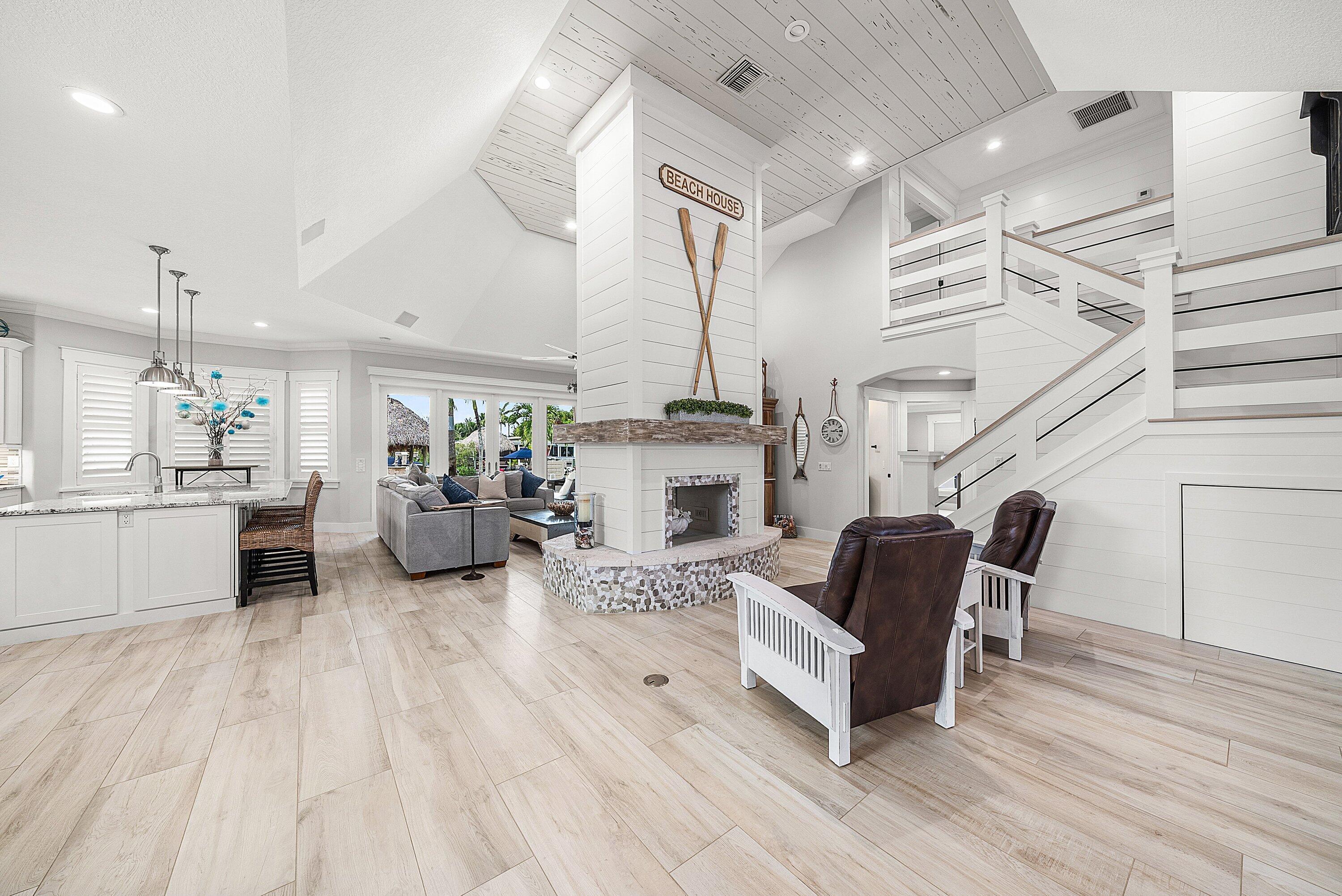 906 Dolphin Drive