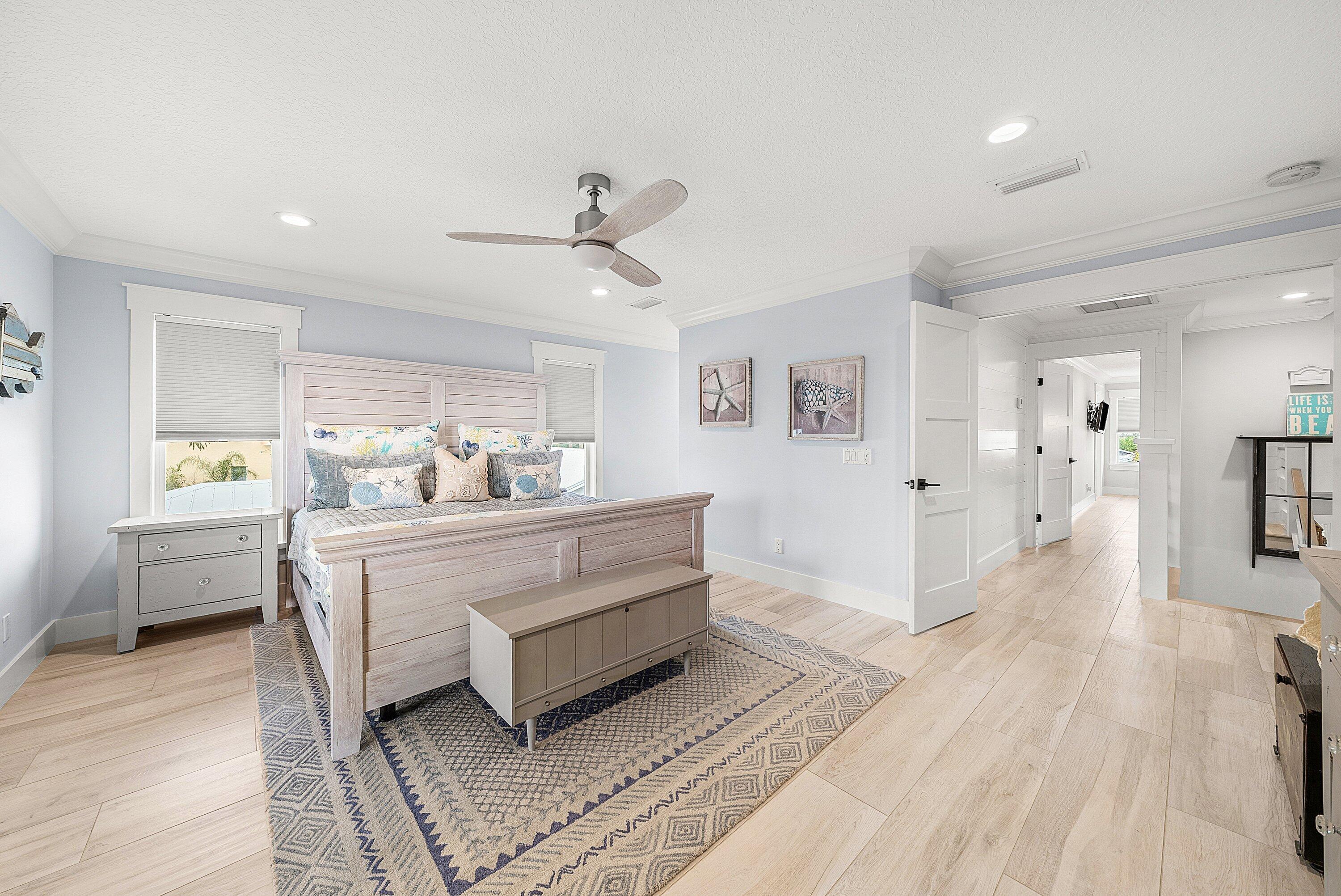 906 Dolphin Drive