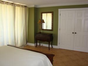 4200 N Ocean Drive 2-205