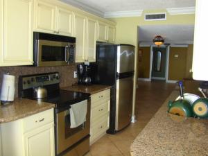 4200 N Ocean Drive 2-205