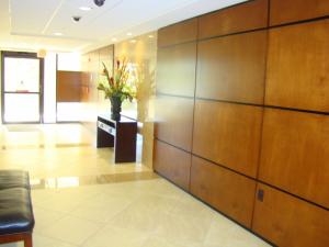 4200 N Ocean Drive 2-205