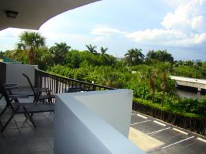 4200 N Ocean Drive 2-205