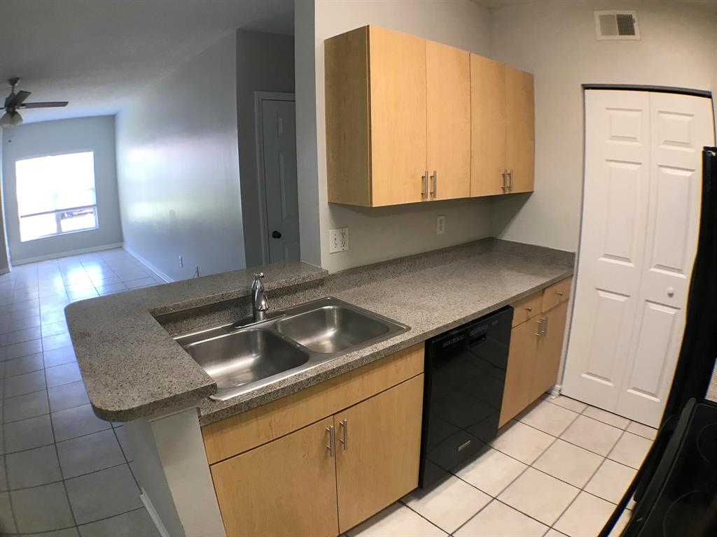 10276 Fox Trail Road 104