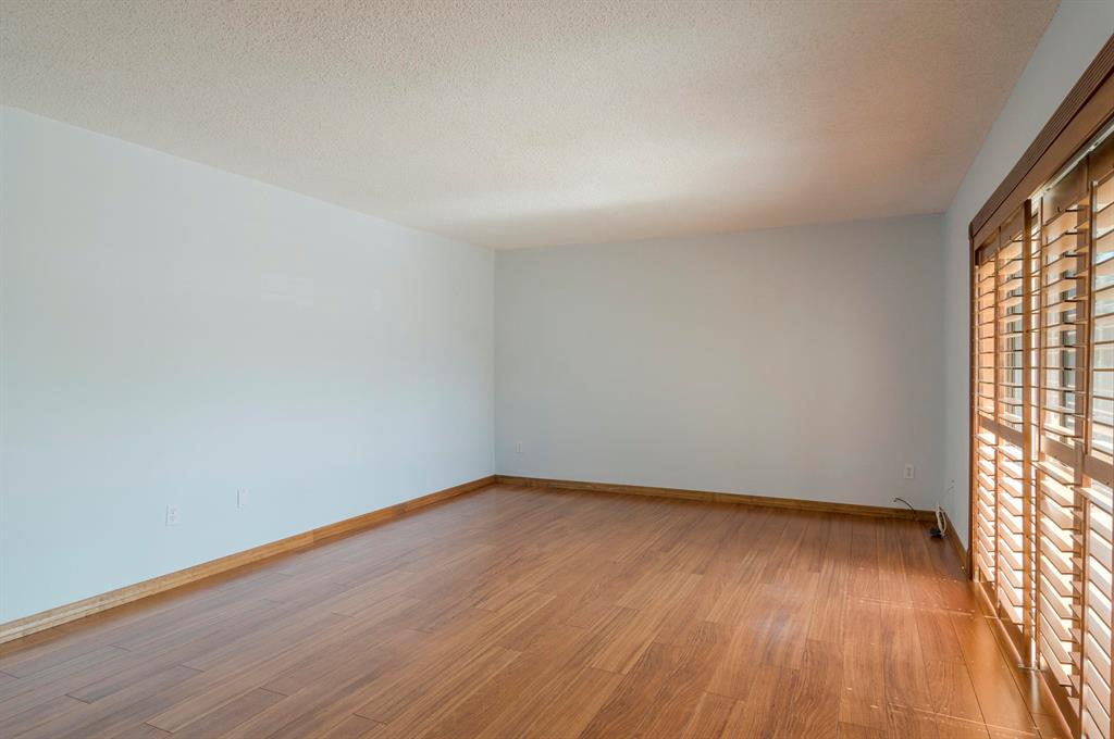 825 Center Street Unit: 10b