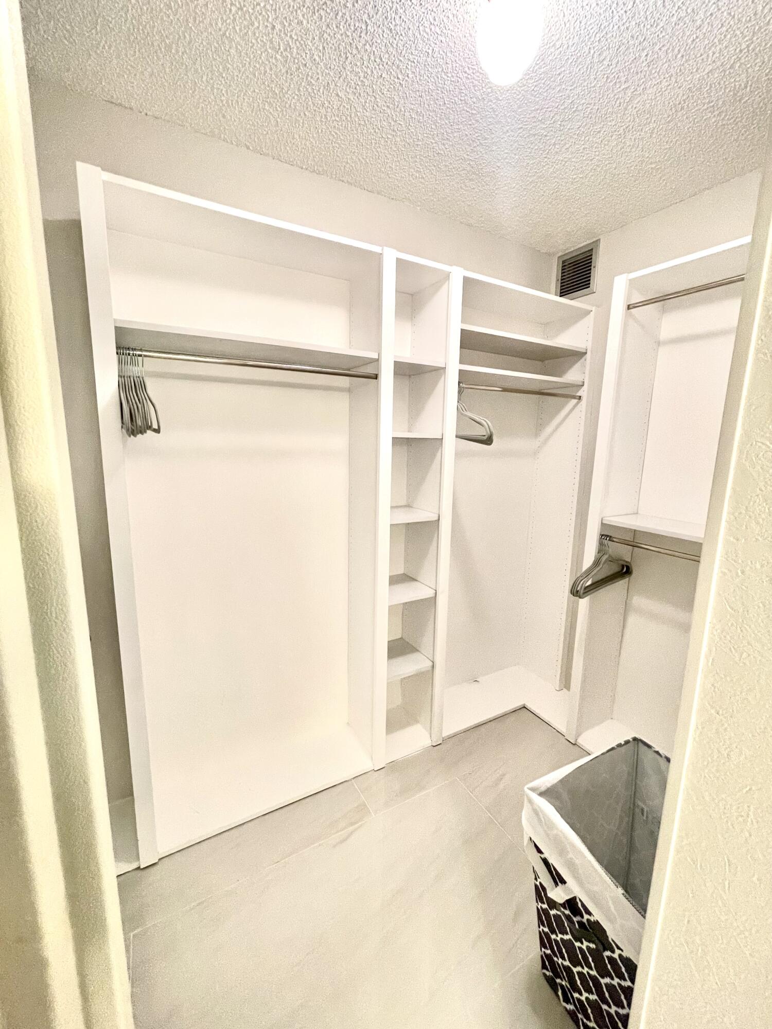 901 SW Seafarer Circle Unit: 202