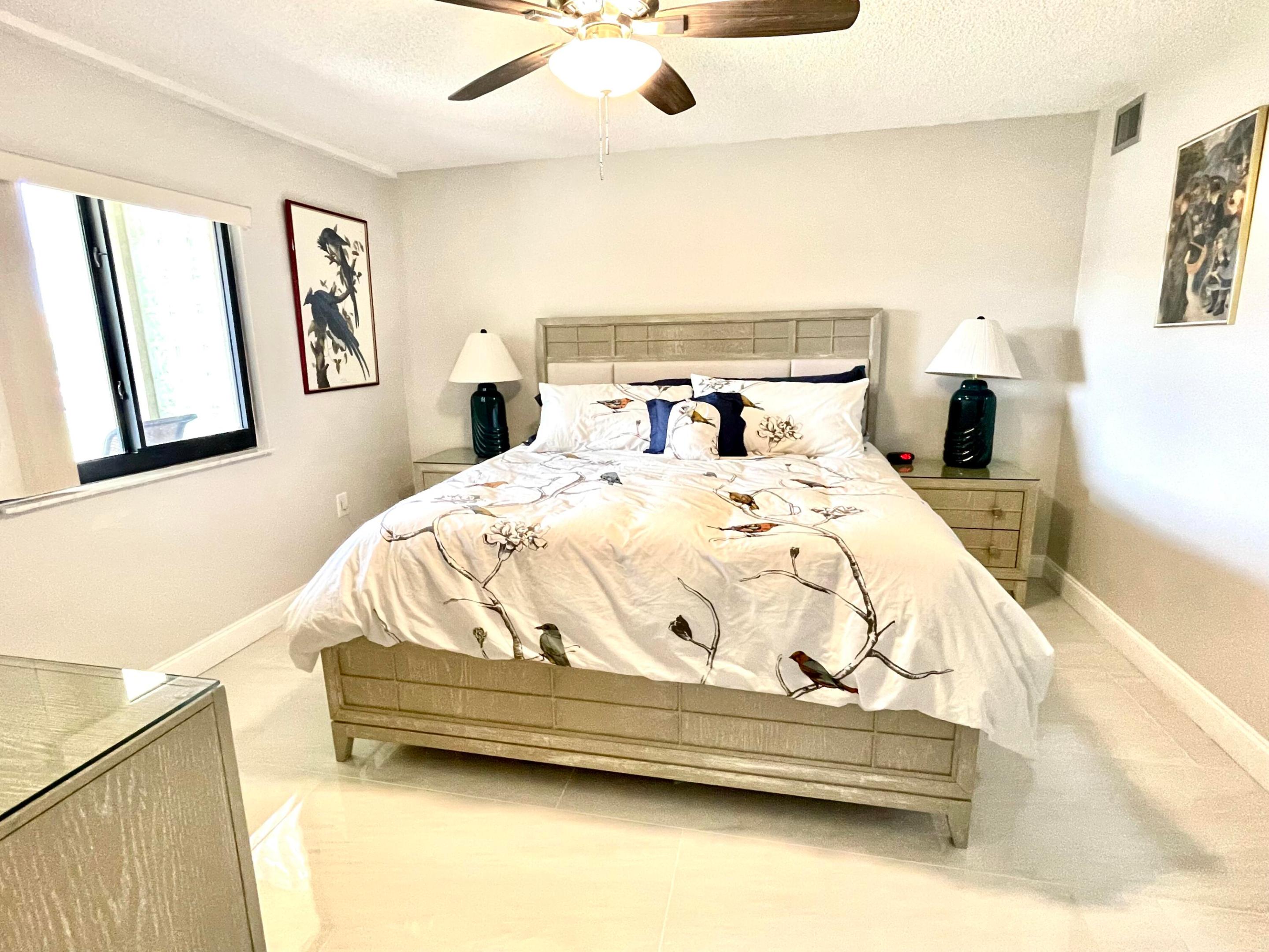 901 SW Seafarer Circle Unit: 202